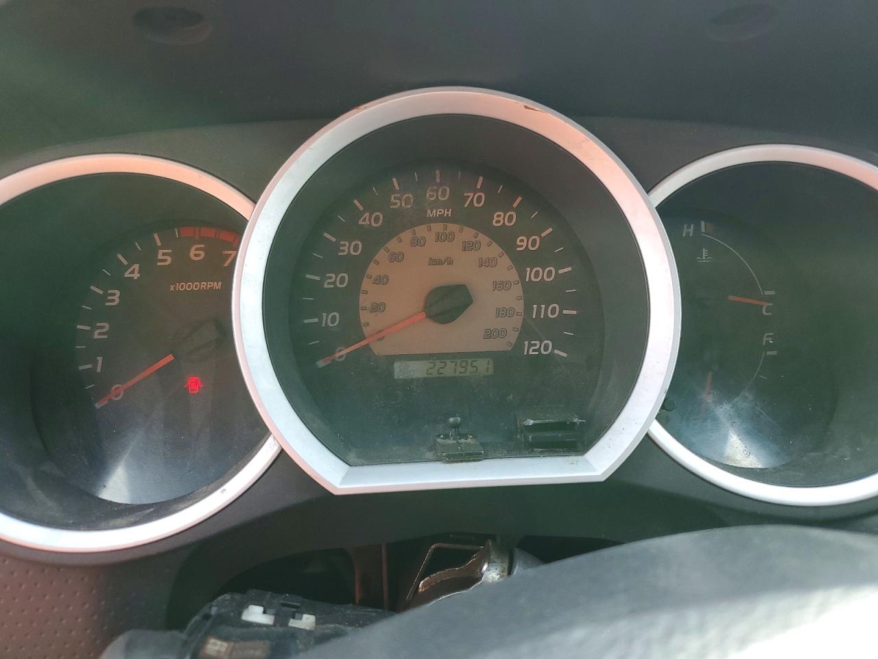 2007 Toyota Tacoma Base White vin: 5TENX22N37Z394805