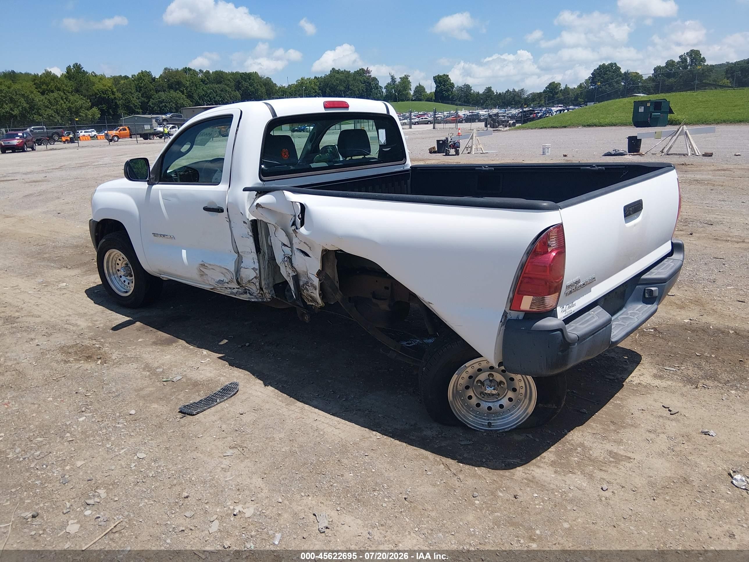 2007 Toyota Tacoma   White vin: 5TENX22N37Z409108