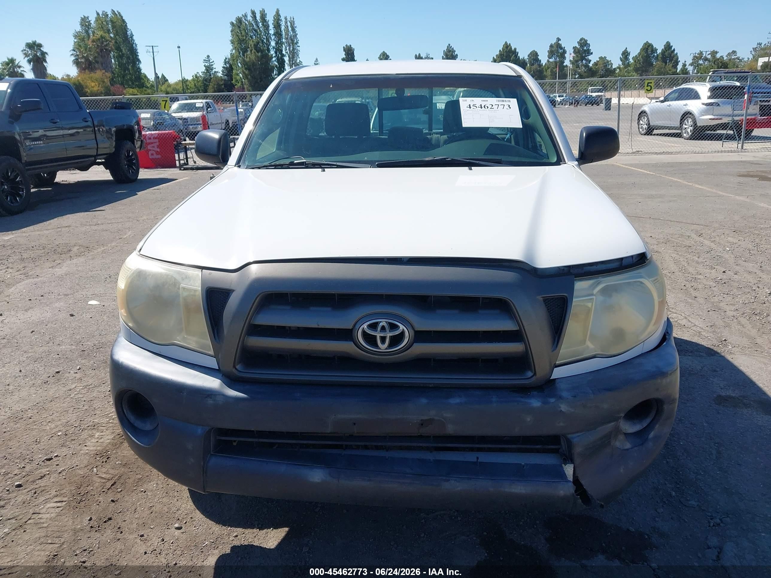 2009 Toyota Tacoma White vin: 5TENX22N39Z643428