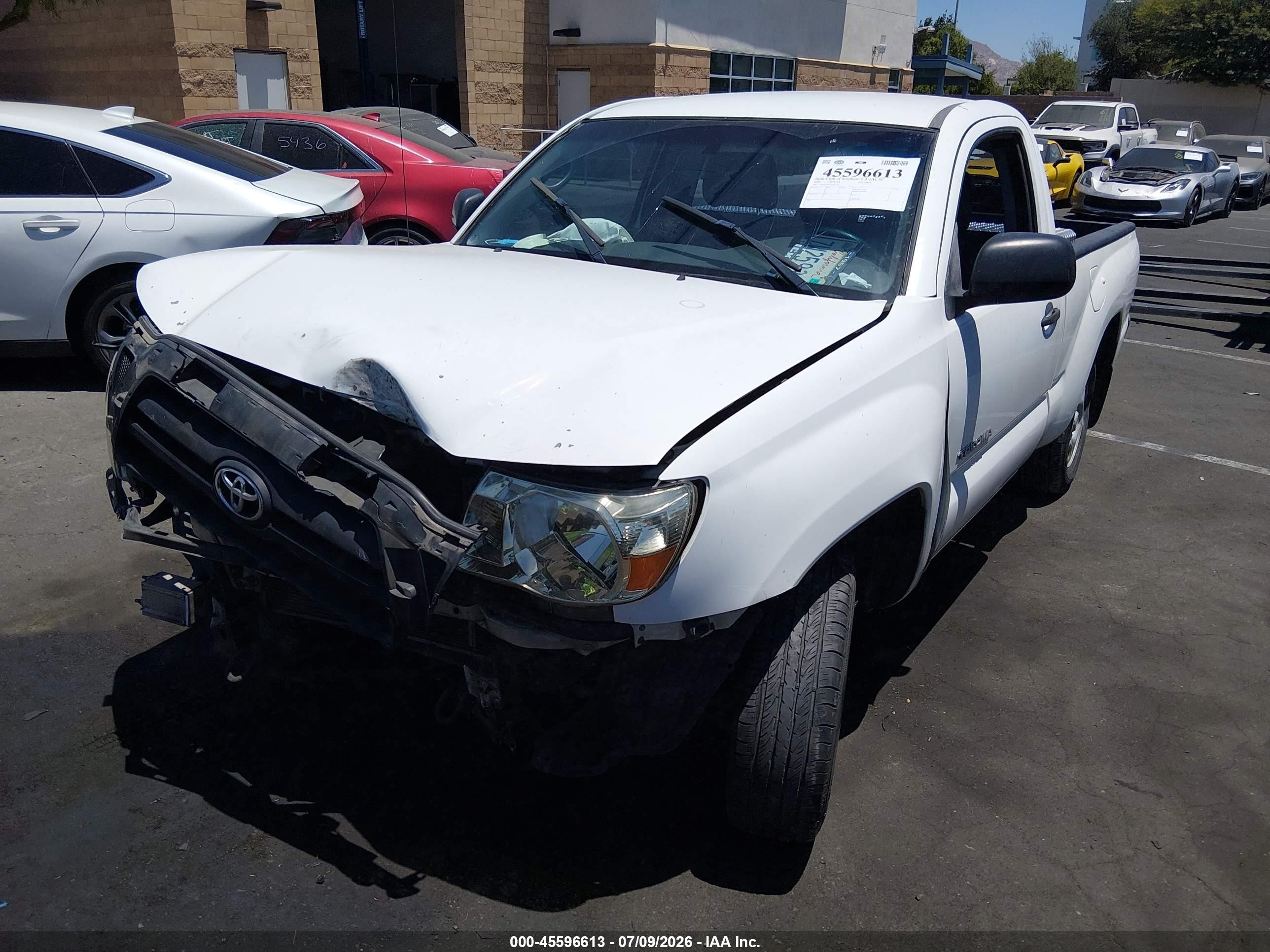 2005 Toyota Tacoma   White vin: 5TENX22N45Z091271