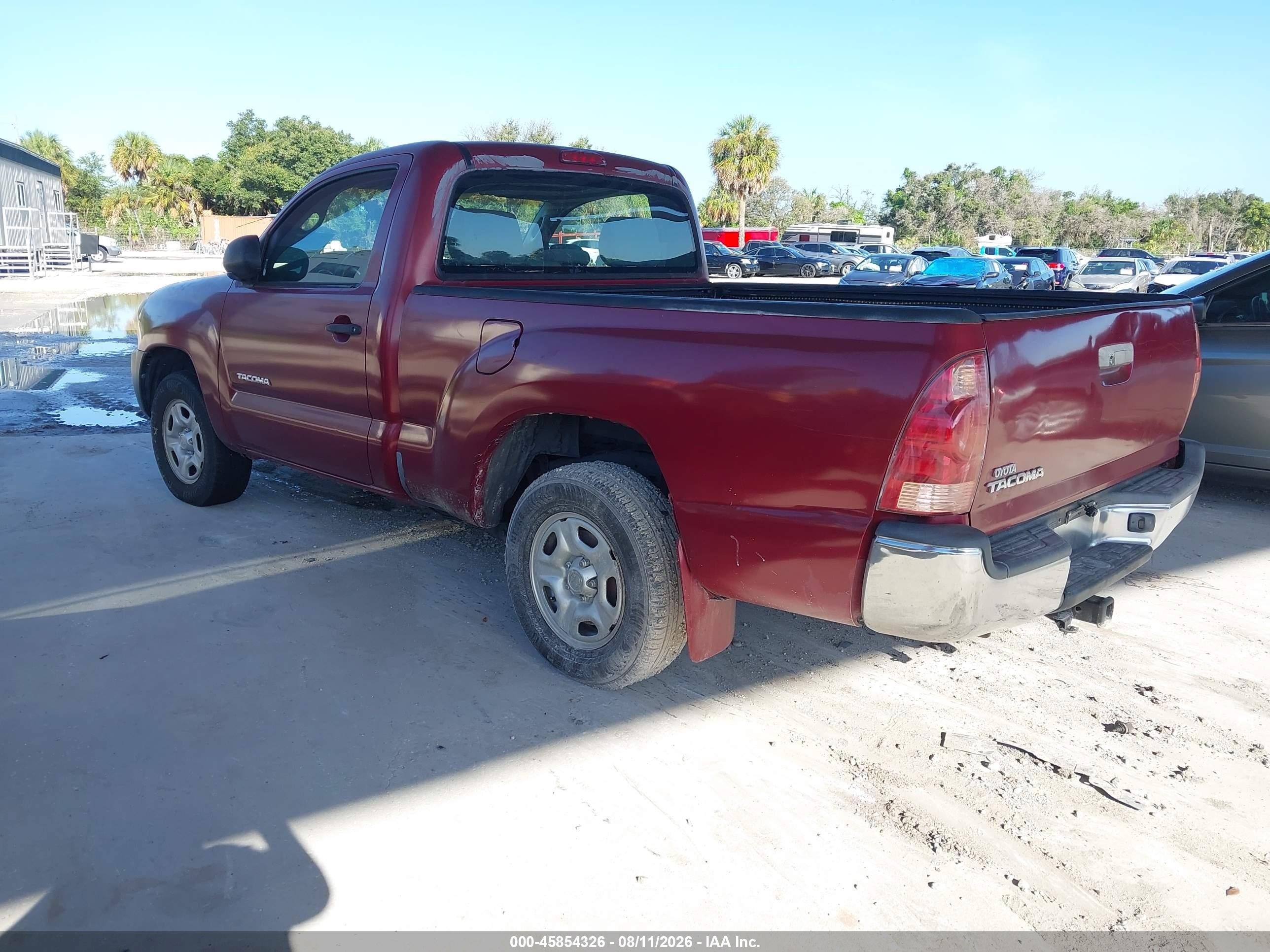 2006 Toyota Tacoma   Red vin: 5TENX22N56Z166299