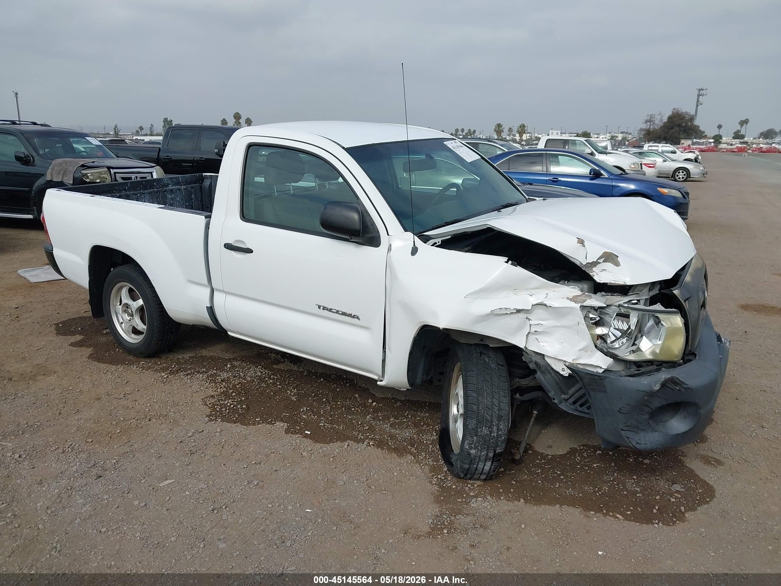 2006 Toyota Tacoma   White vin: 5TENX22N56Z245035