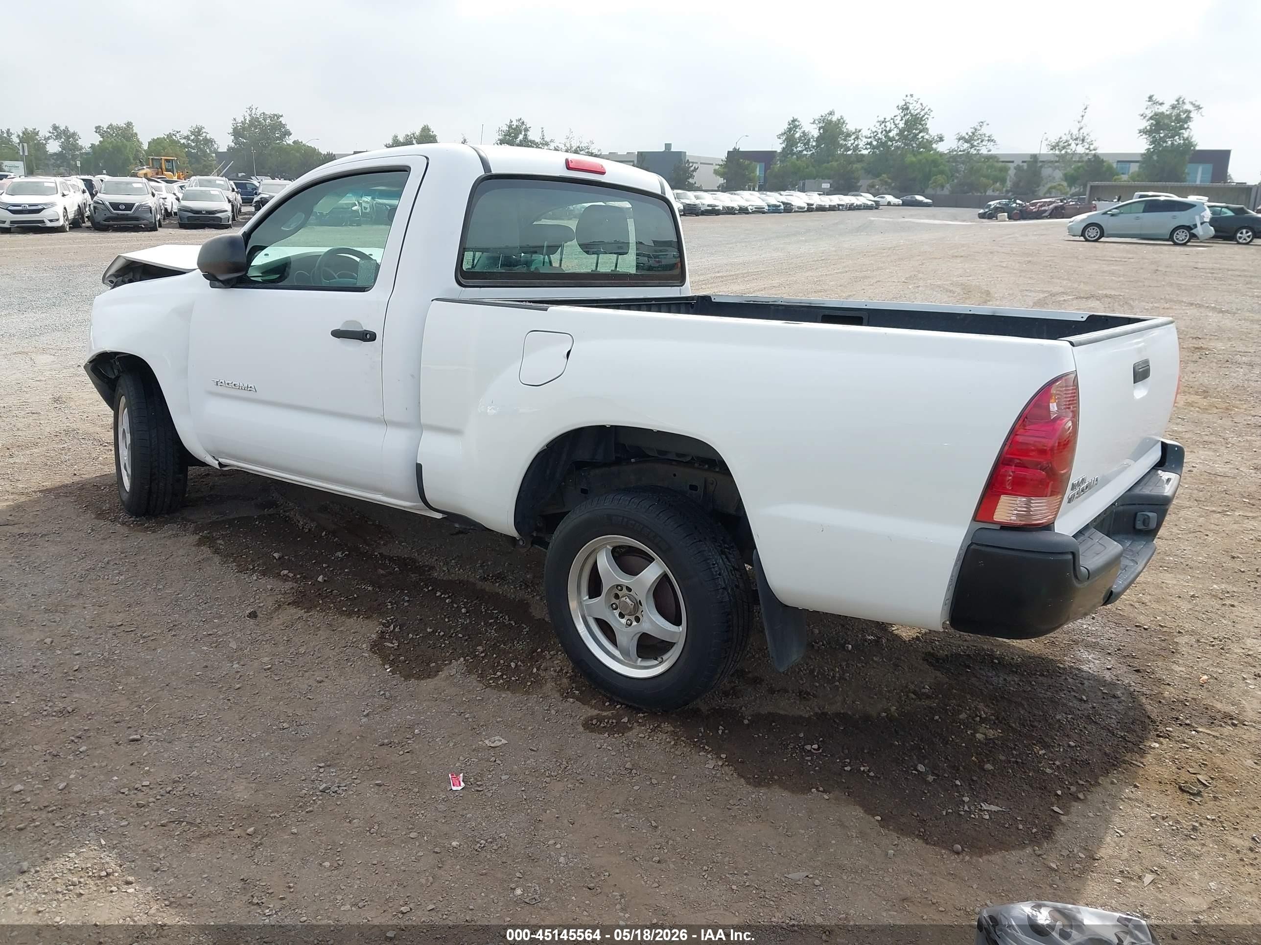 2006 Toyota Tacoma   White vin: 5TENX22N56Z245035