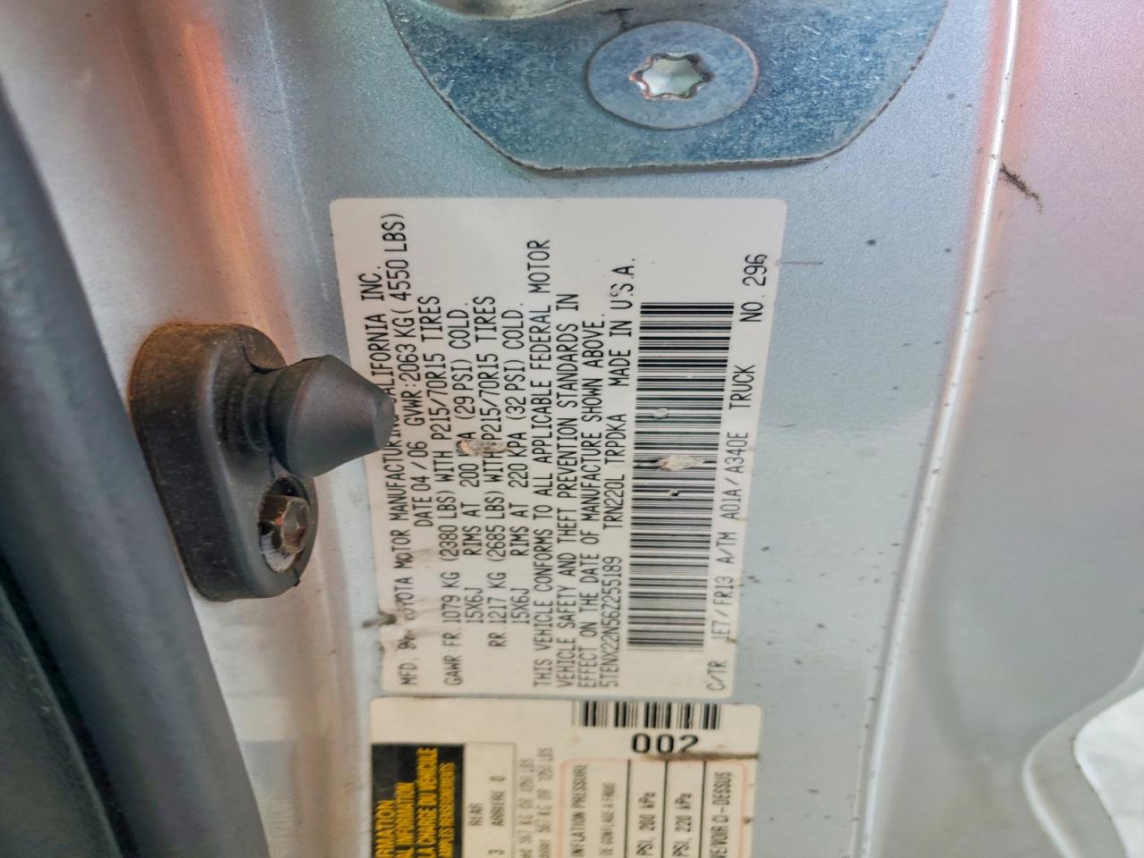 2006 Toyota Tacoma Base Silver vin: 5TENX22N56Z255189