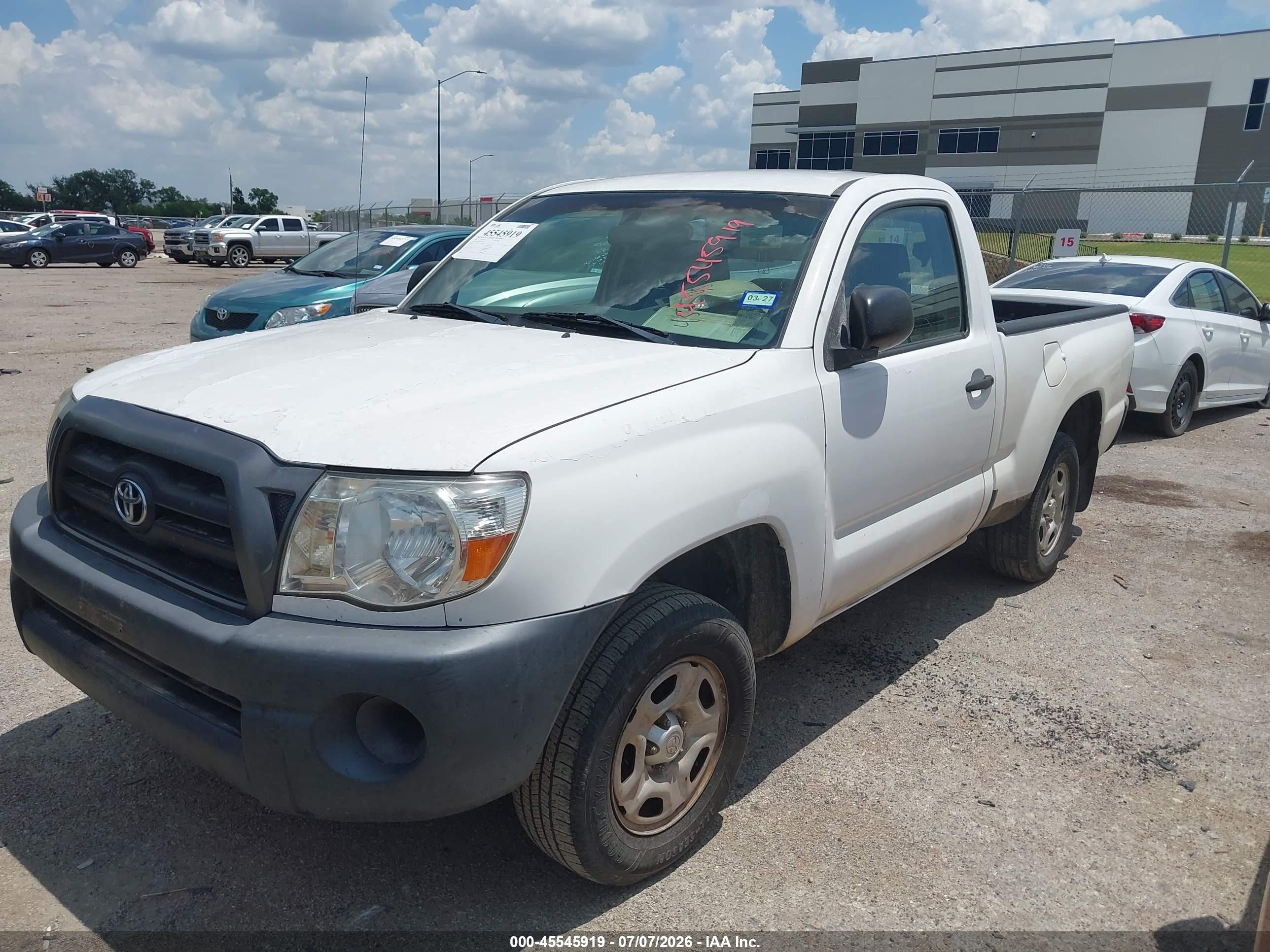 2007 Toyota Tacoma   White vin: 5TENX22N57Z444264