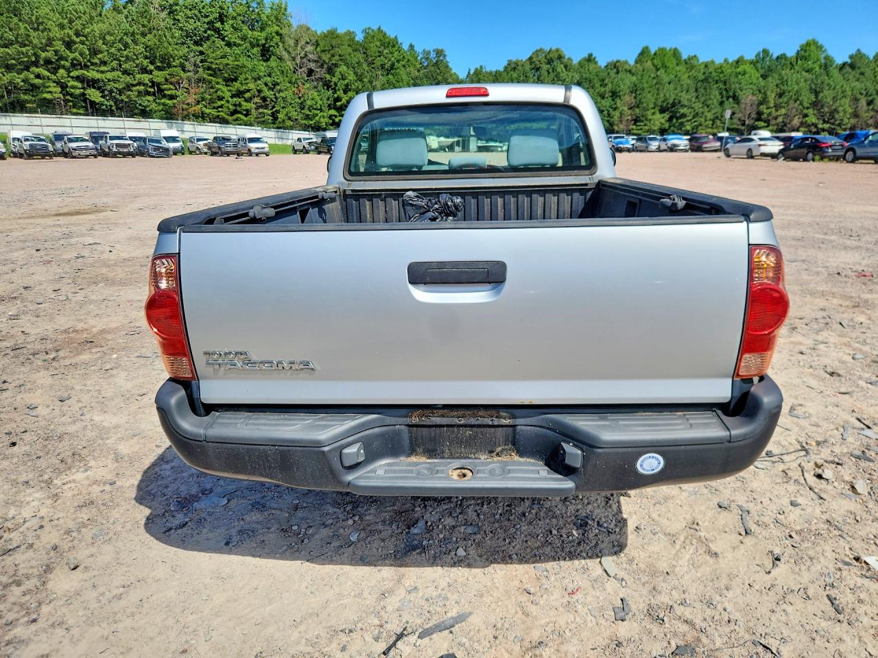 2008 Toyota Tacoma Base Silver vin: 5TENX22N58Z534404