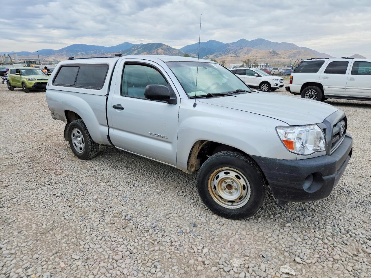 2007 Toyota Tacoma Base Silver vin: 5TENX22N67Z392658