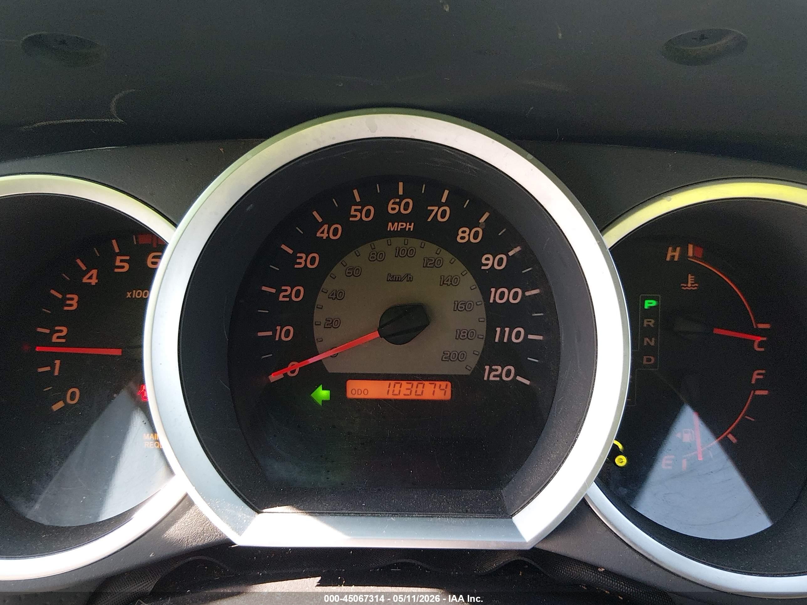 2008 Toyota Tacoma   White vin: 5TENX22N68Z579948