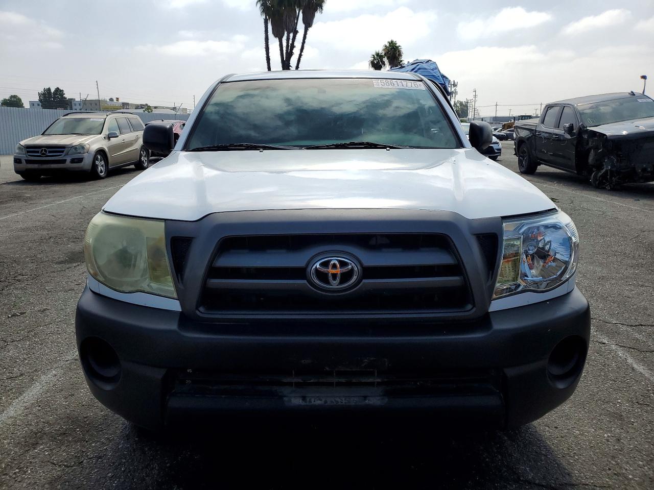 2009 Toyota Tacoma Base White vin: 5TENX22N69Z637526
