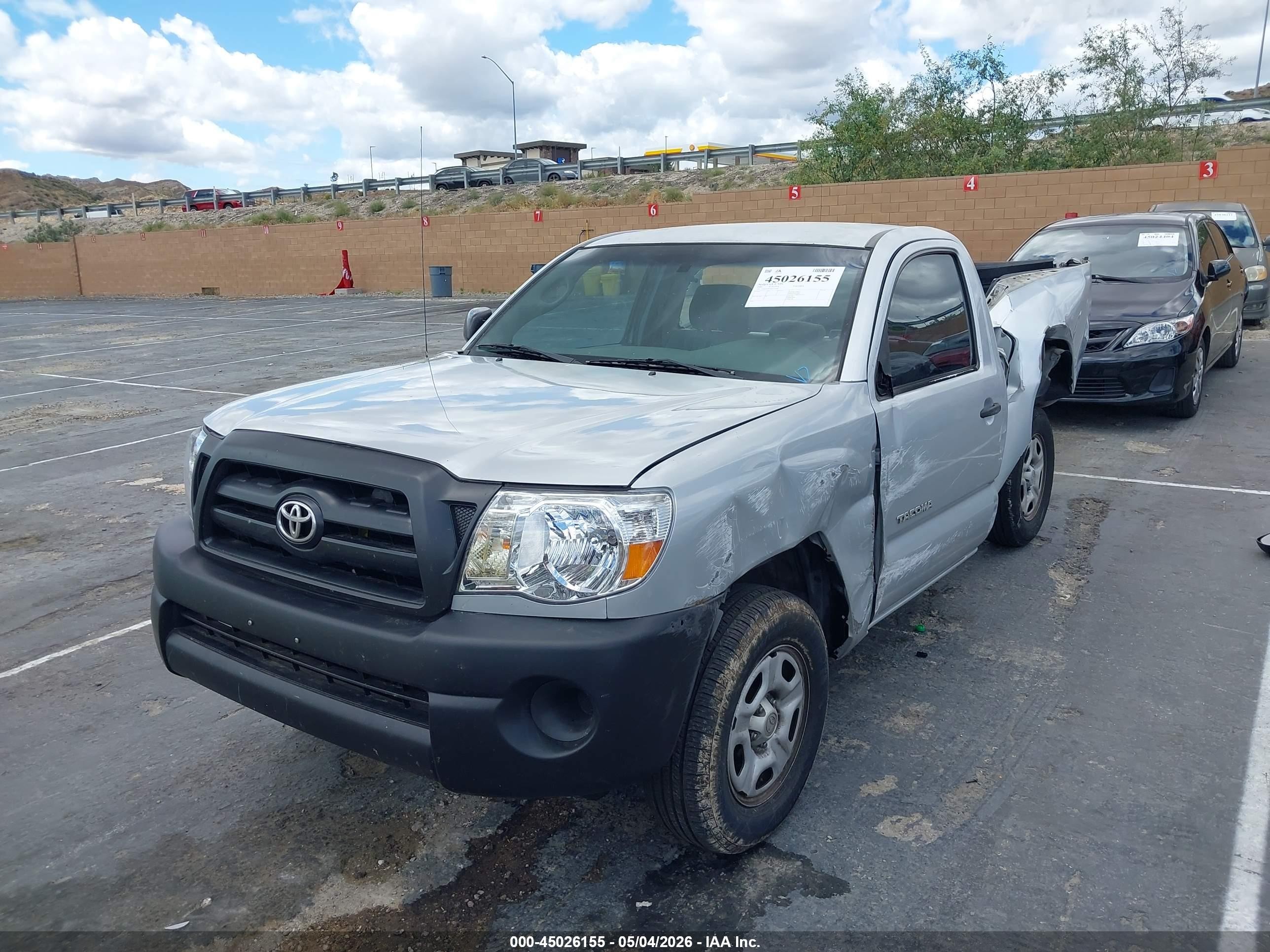 2006 Toyota Tacoma   Silver vin: 5TENX22N76Z173609