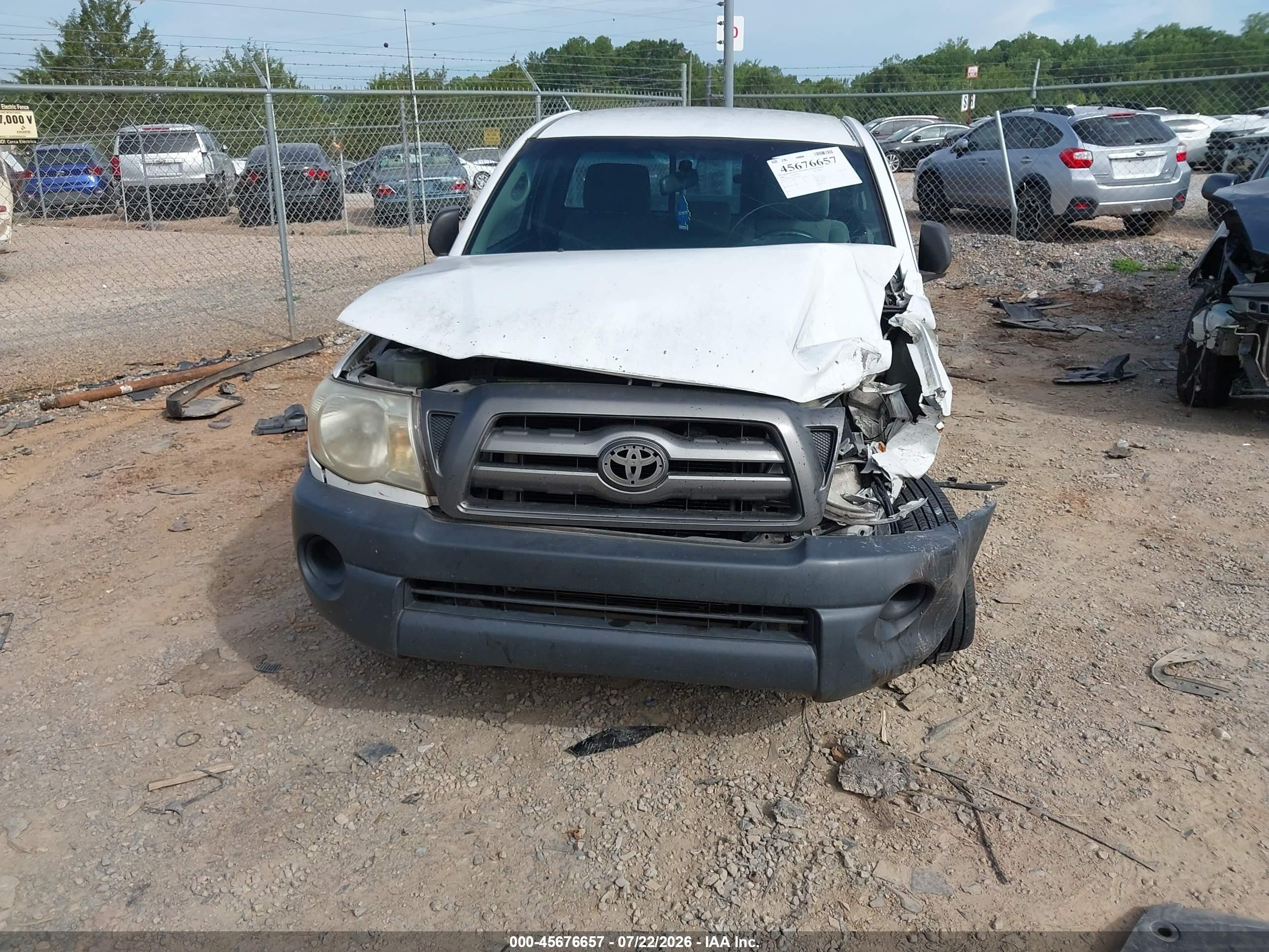 2009 Toyota Tacoma   White vin: 5TENX22N79Z646901