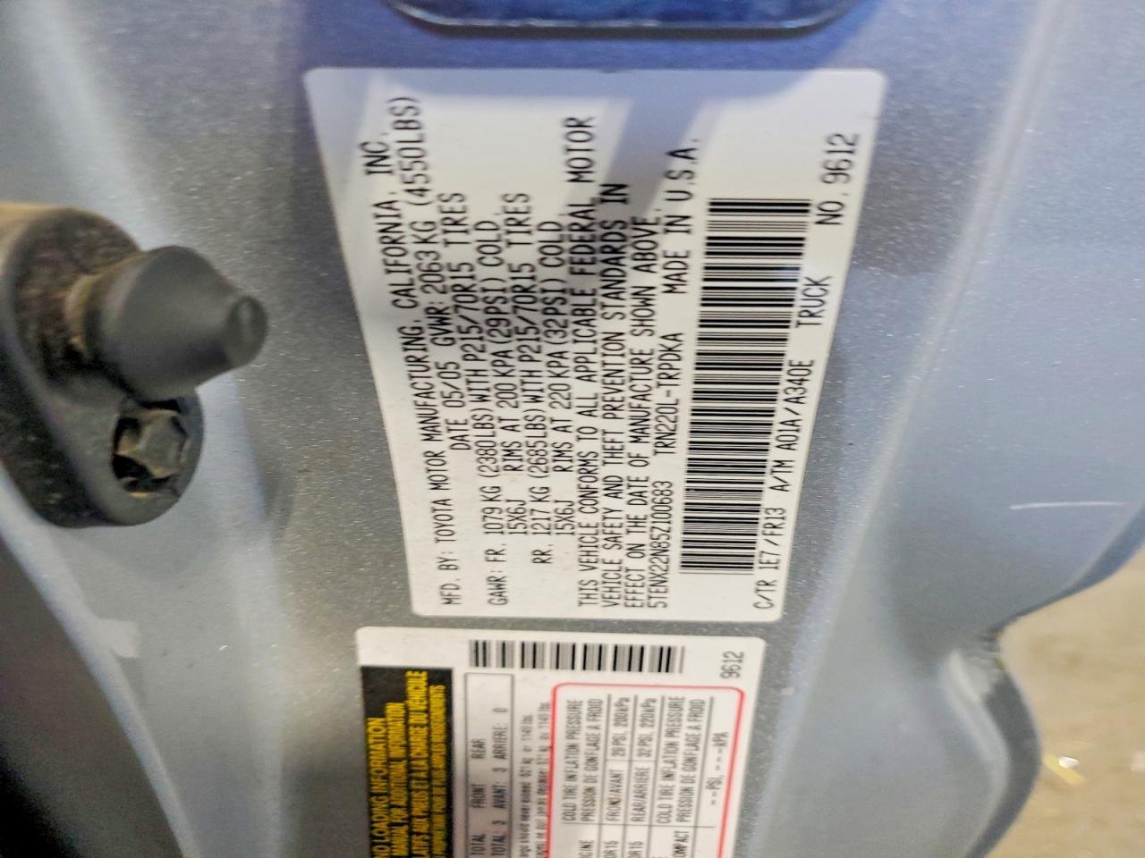2005 Toyota Tacoma Base Silver vin: 5TENX22N85Z100683