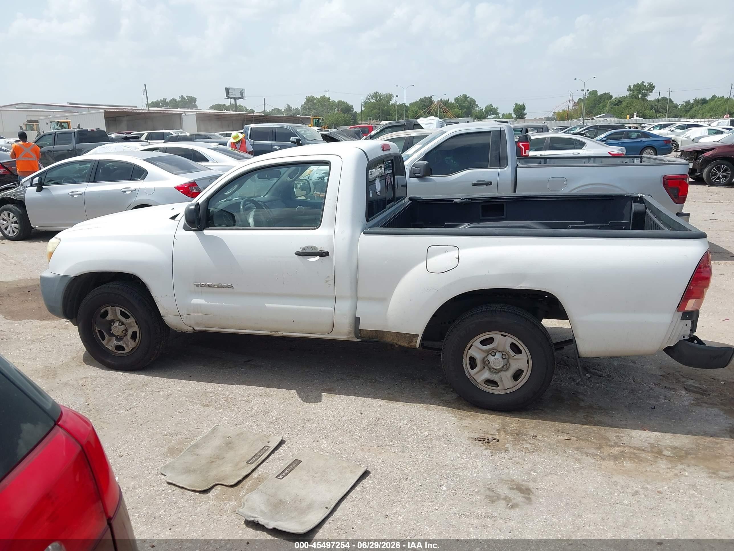 2007 Toyota Tacoma   White vin: 5TENX22N87Z331943