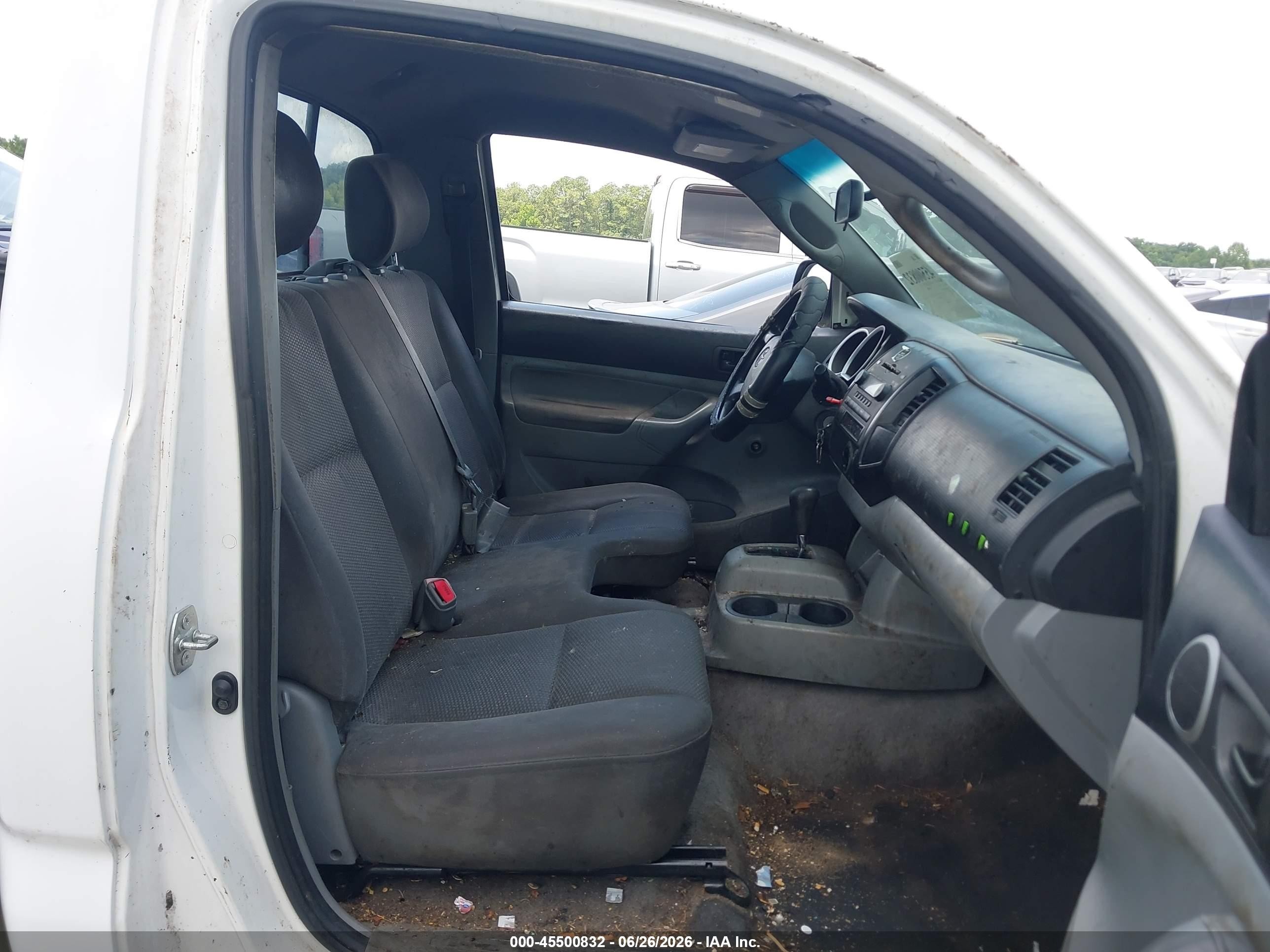 2007 Toyota Tacoma   White vin: 5TENX22N87Z458269