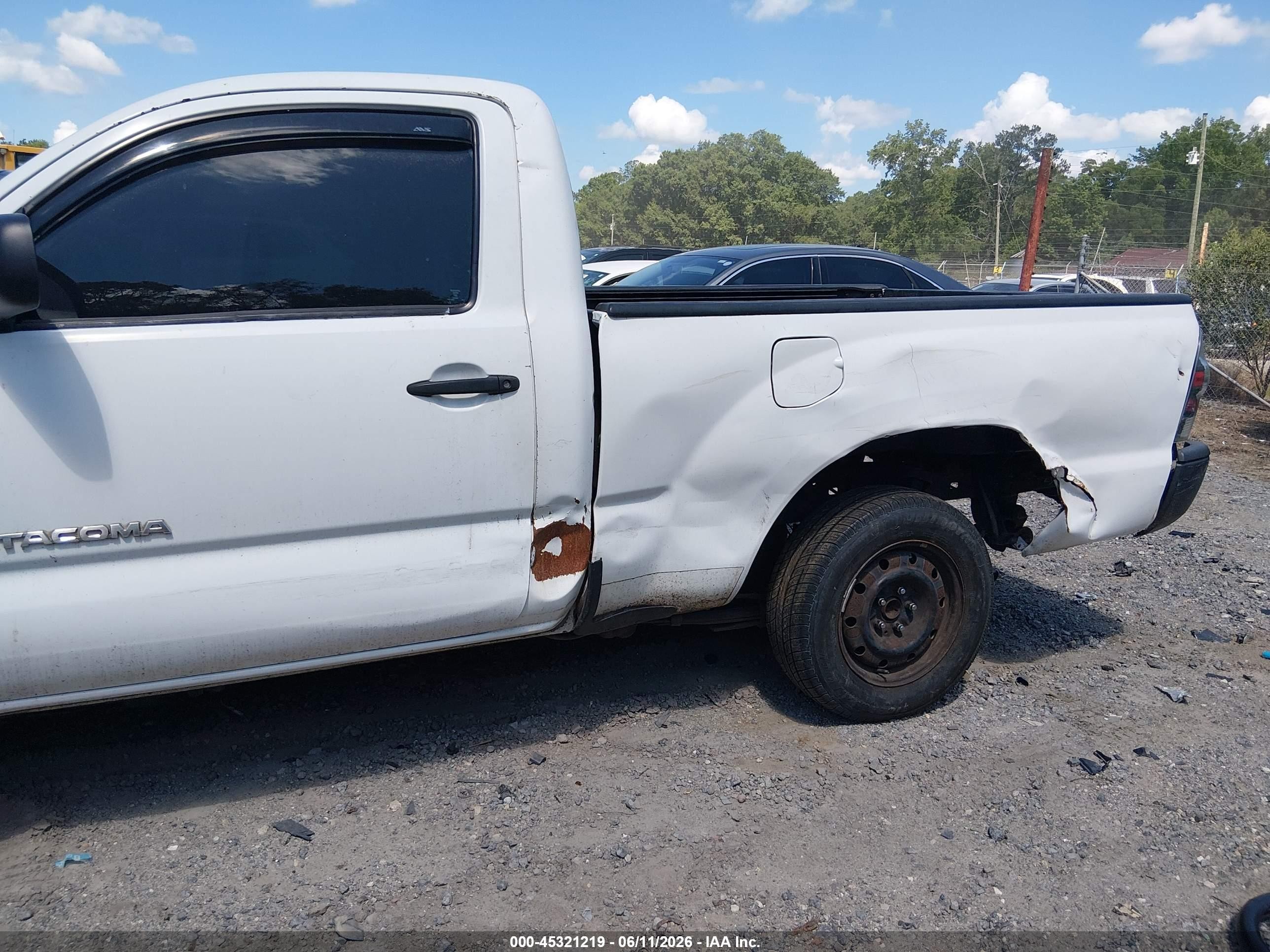 2006 Toyota Tacoma White vin: 5TENX22N96Z248018