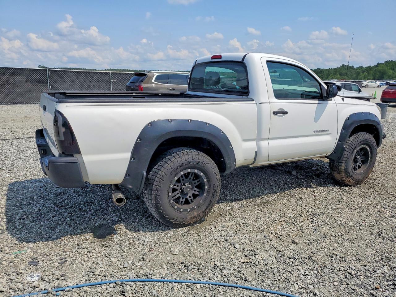 2006 Toyota Tacoma Base White vin: 5TENX22N96Z277471