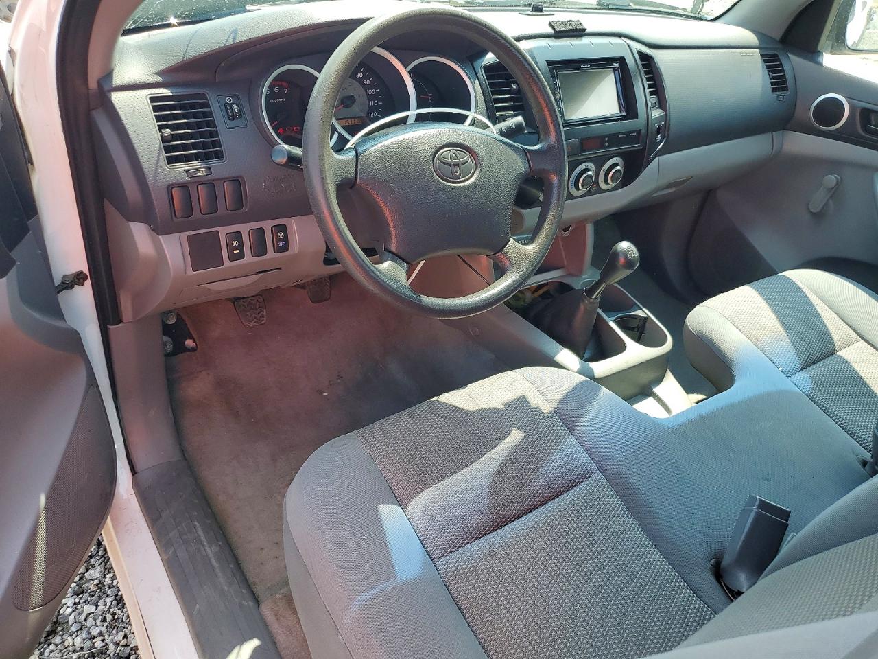 2006 Toyota Tacoma Base White vin: 5TENX22N96Z277471