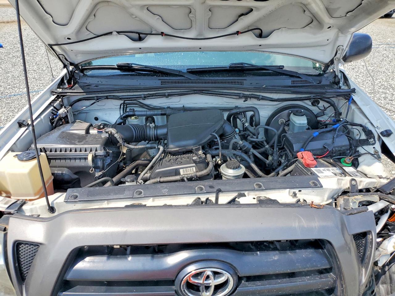 2006 Toyota Tacoma Base White vin: 5TENX22N96Z277471