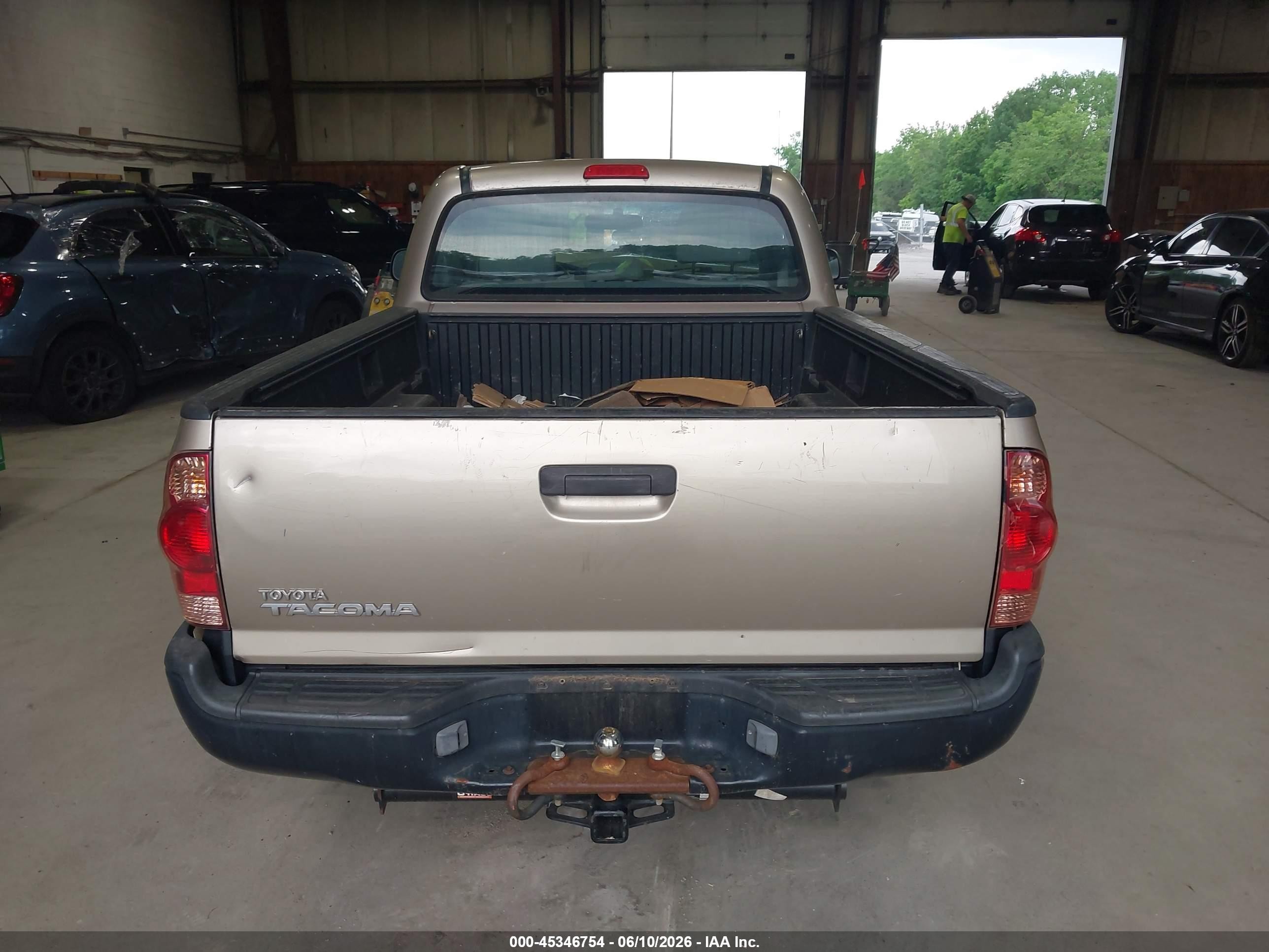 2006 Toyota Tacoma   Золотой vin: 5TENX22N96Z283366