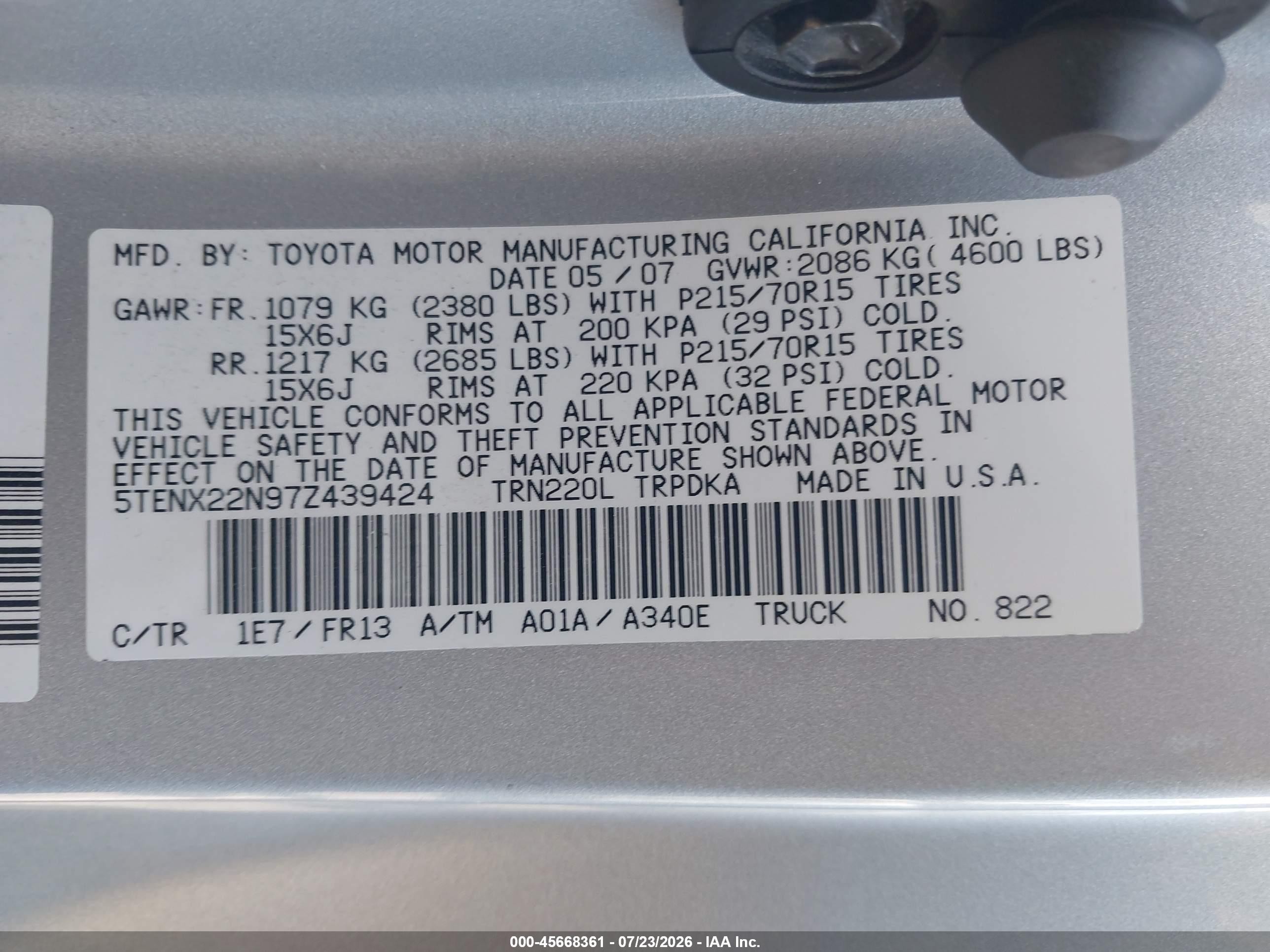 2007 Toyota Tacoma   Silver vin: 5TENX22N97Z439424