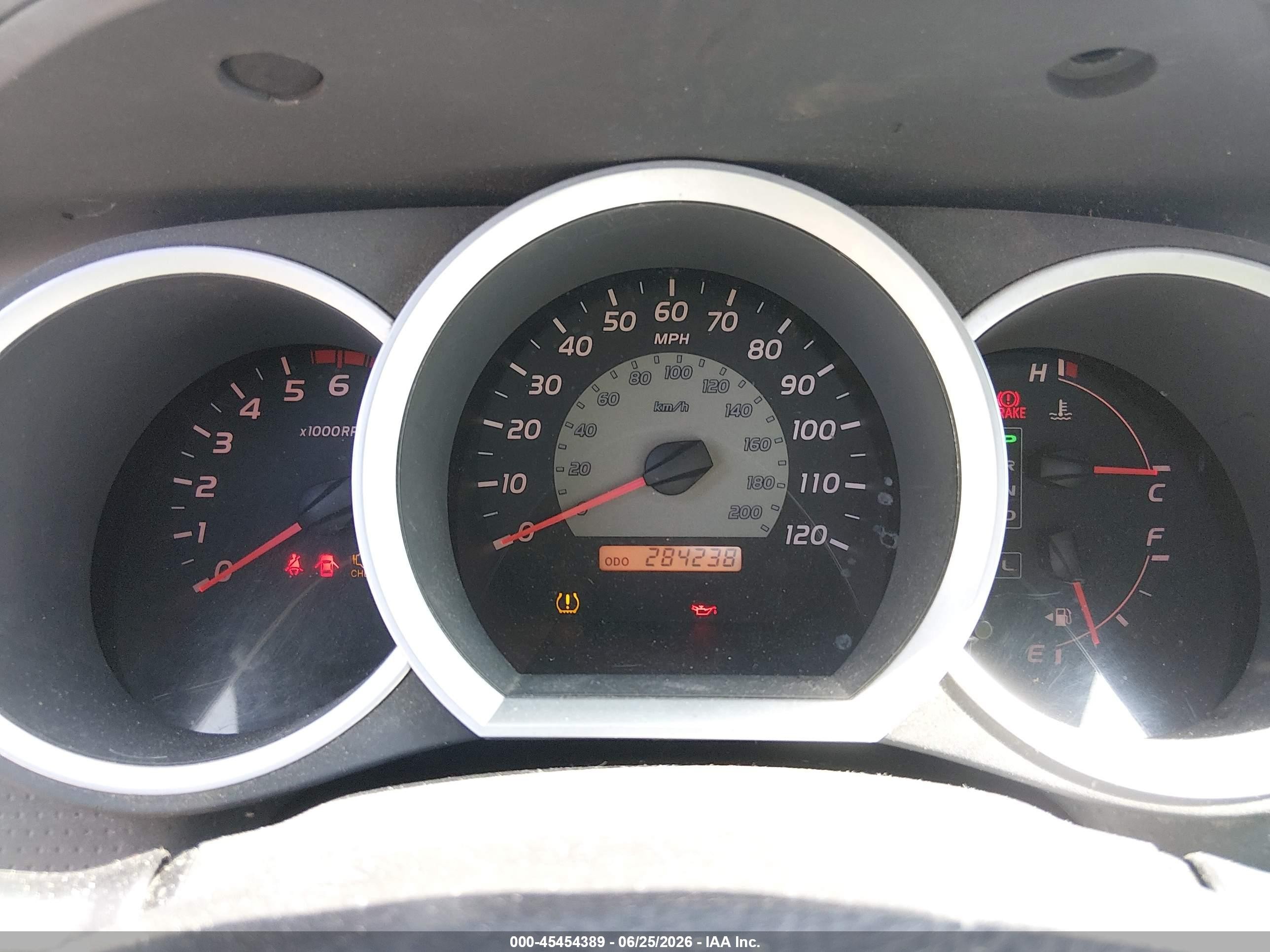 2007 Toyota Tacoma   White vin: 5TENX22NX7Z333418