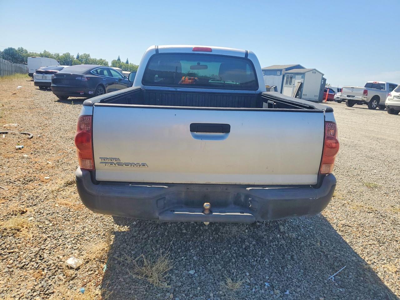 2008 Toyota Tacoma Base Silver vin: 5TENX22NX8Z522216