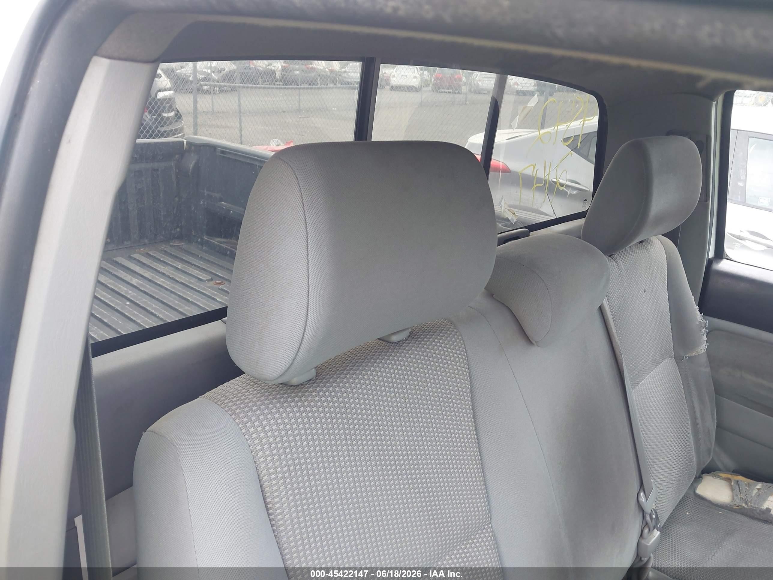 2008 Toyota Tacoma   White vin: 5TENX22NX8Z560786