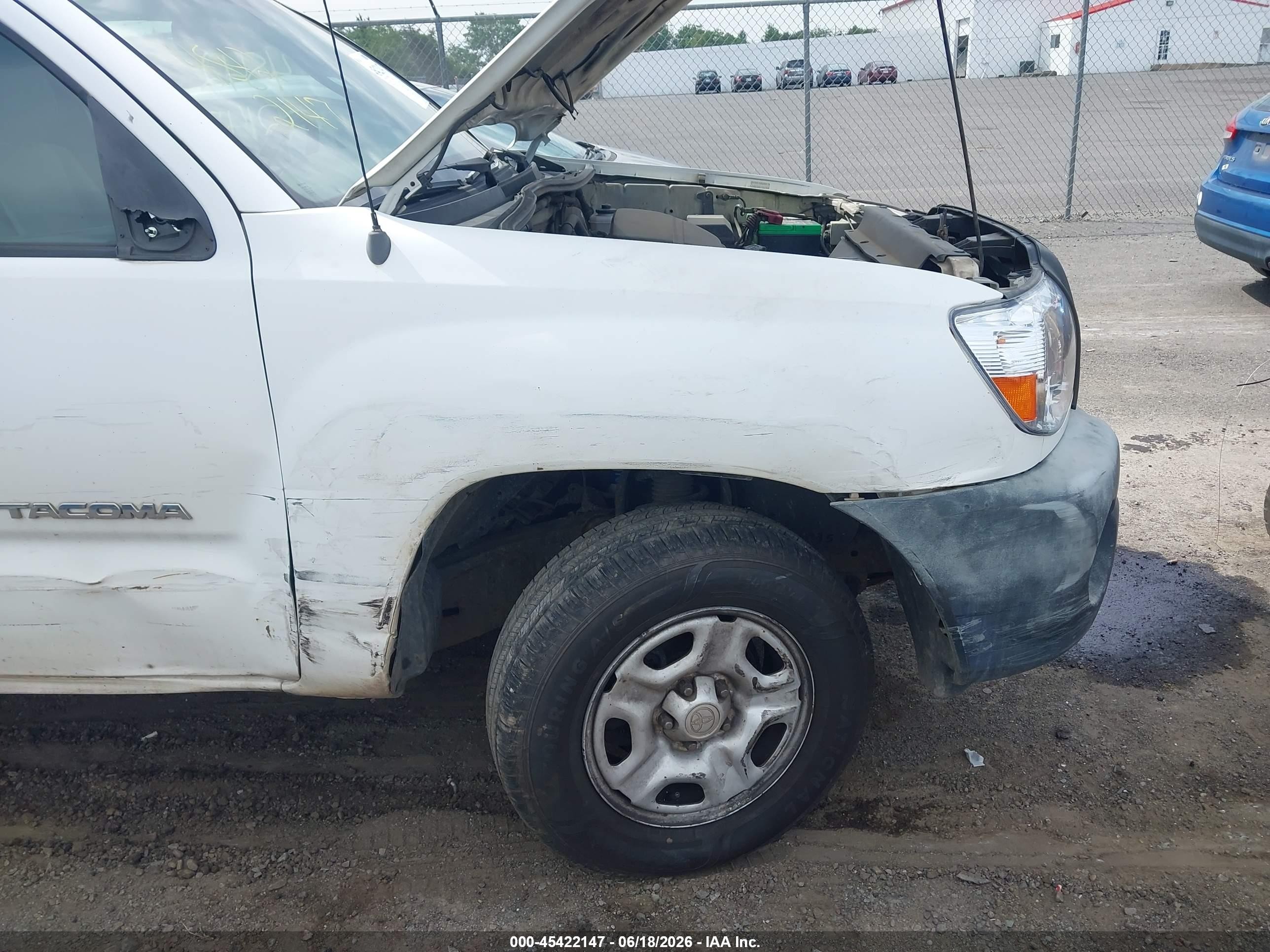 2008 Toyota Tacoma   White vin: 5TENX22NX8Z560786