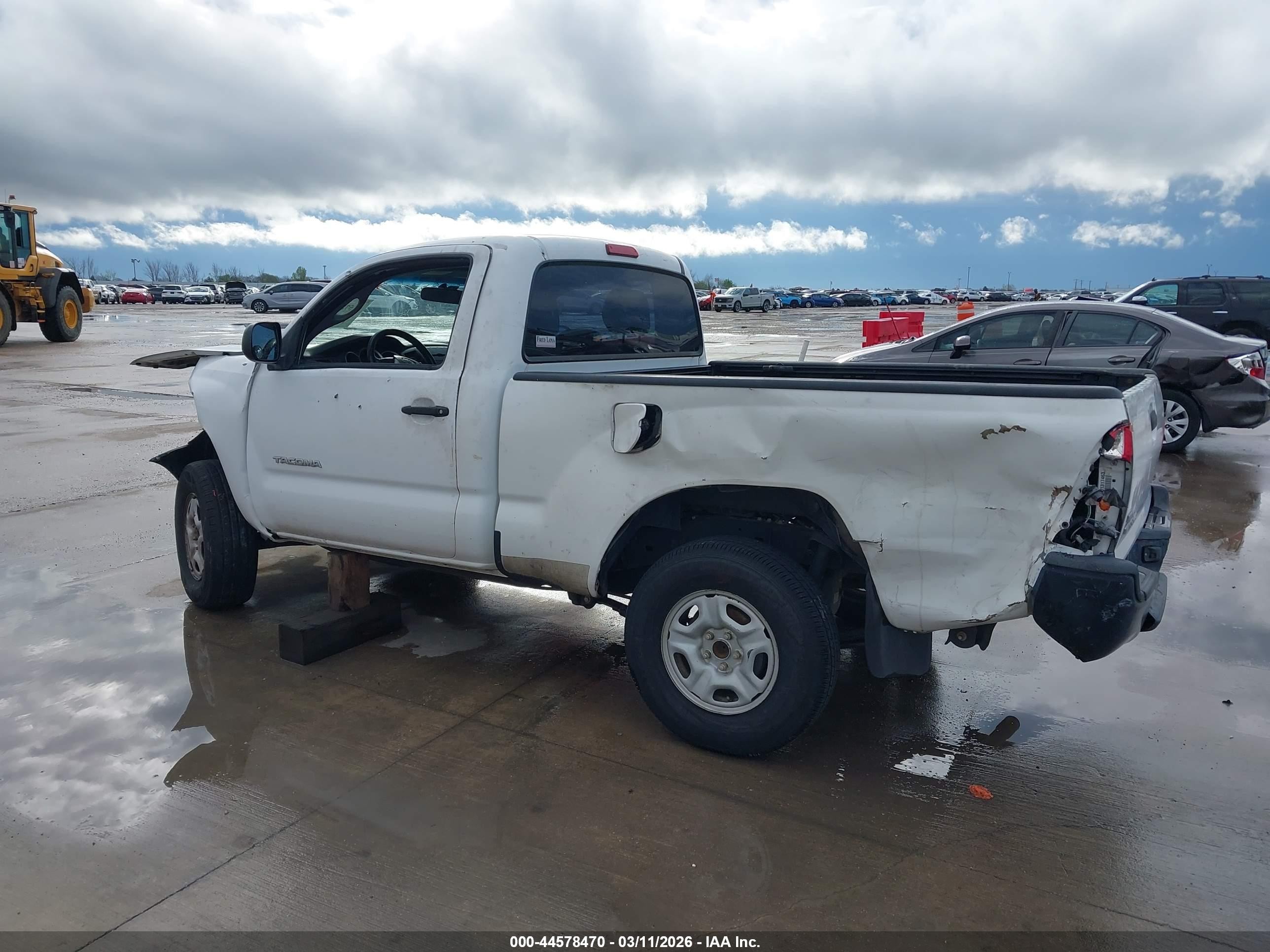 2008 Toyota Tacoma   Белый vin: 5TENX22NX8Z589835