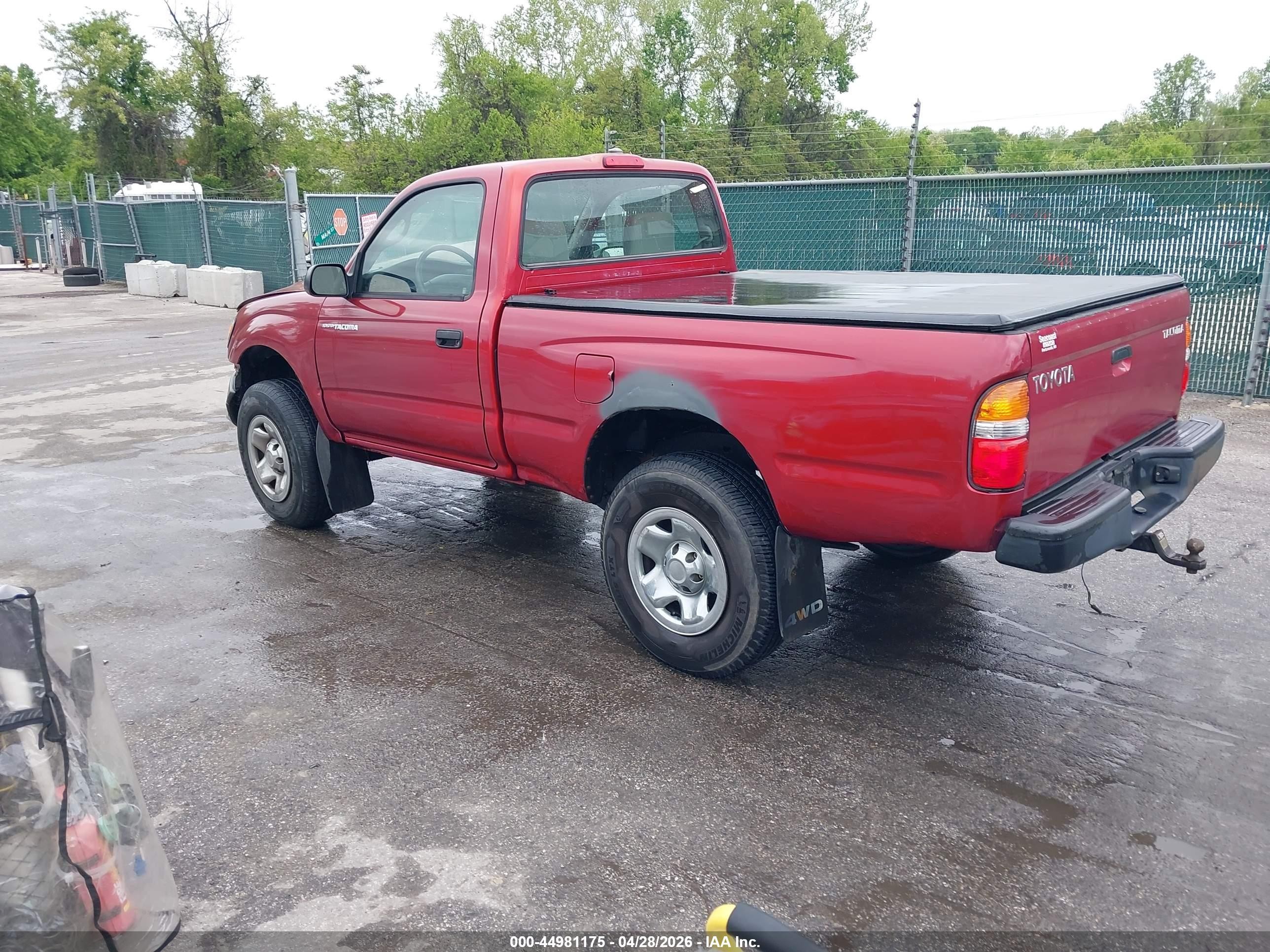 2004 Toyota Tacoma   Красный vin: 5TEPM62N04Z428803