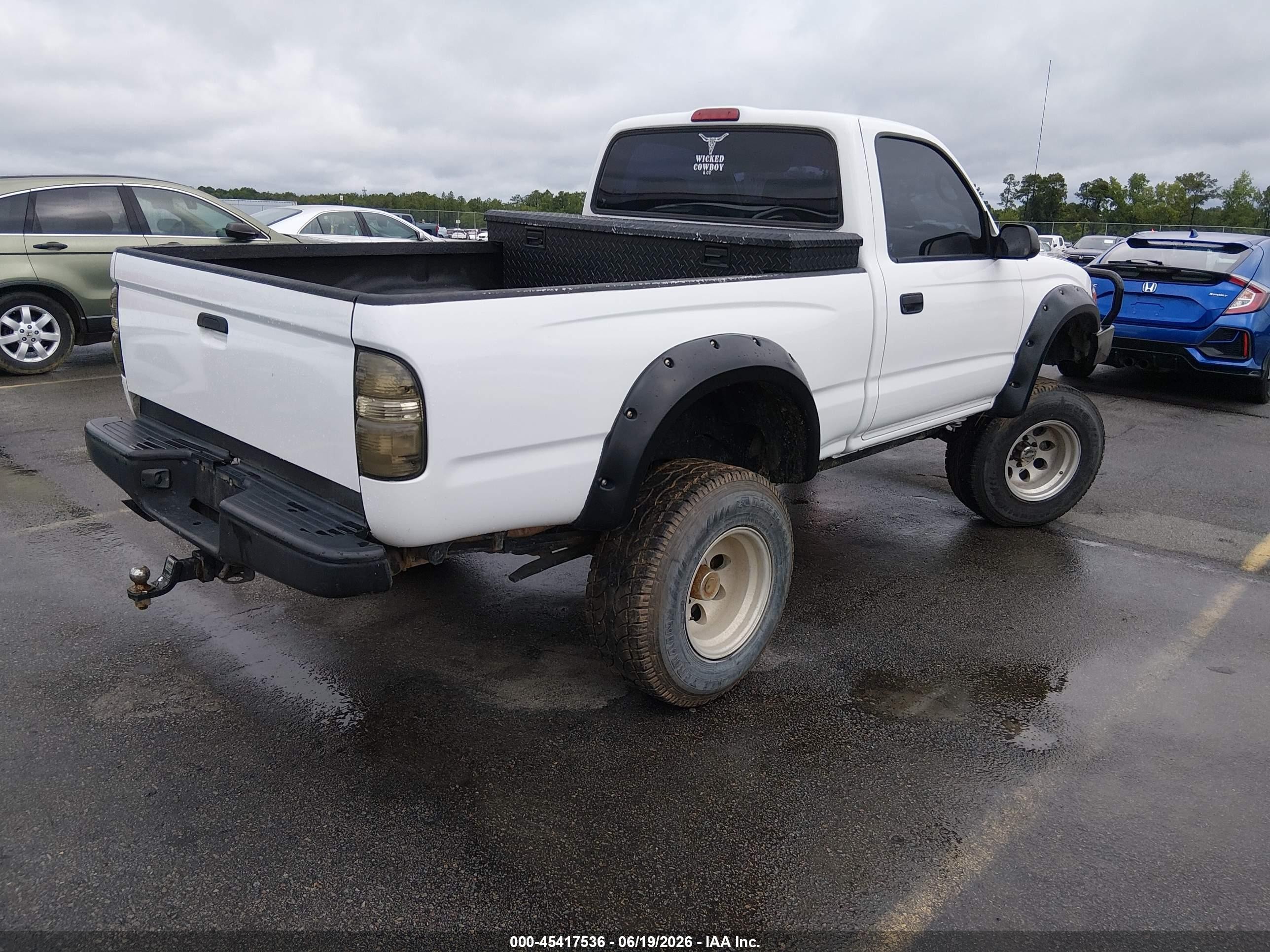 2002 Toyota Tacoma   Белый vin: 5TEPM62N12Z020310
