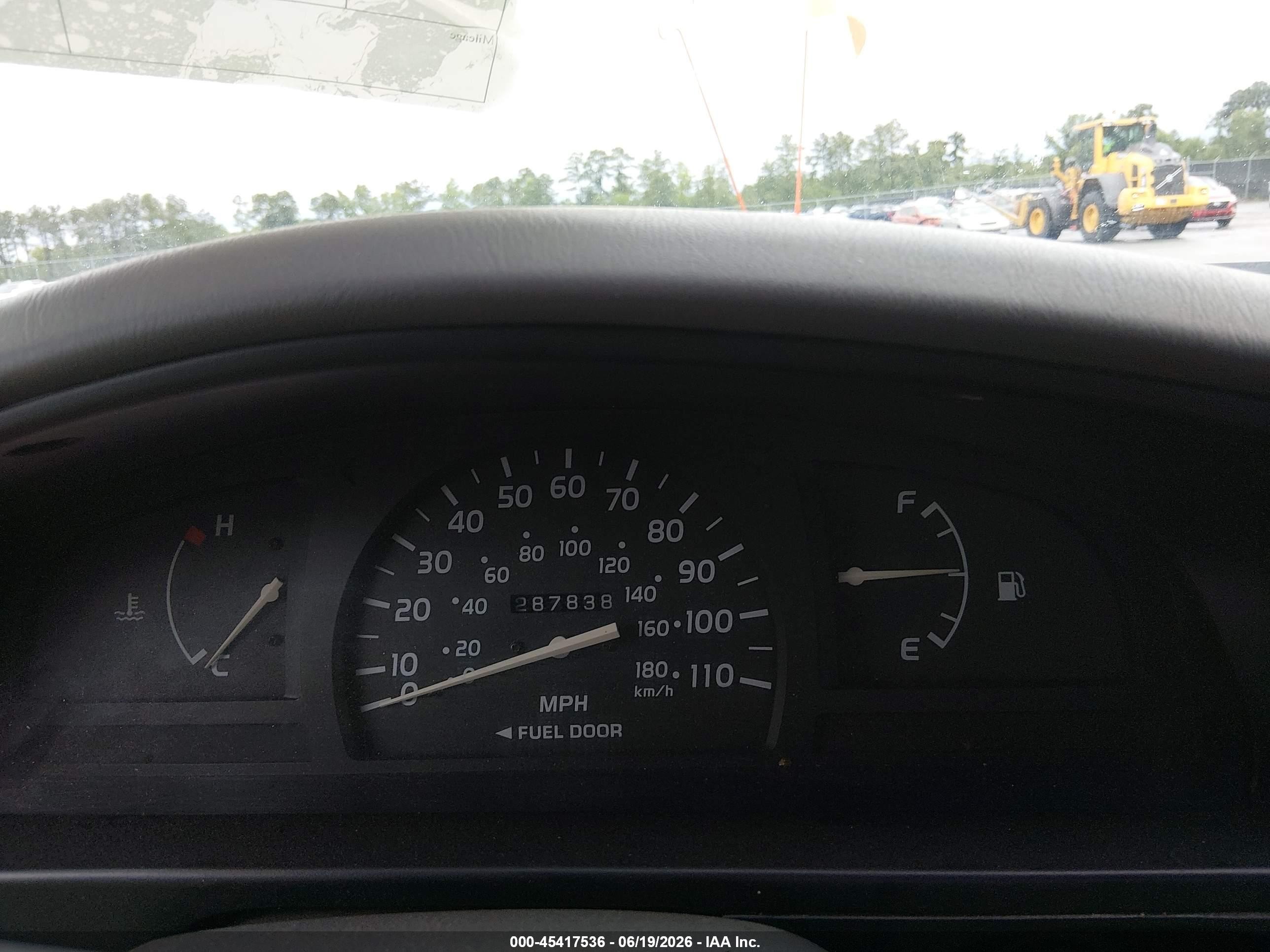 2002 Toyota Tacoma   Белый vin: 5TEPM62N12Z020310