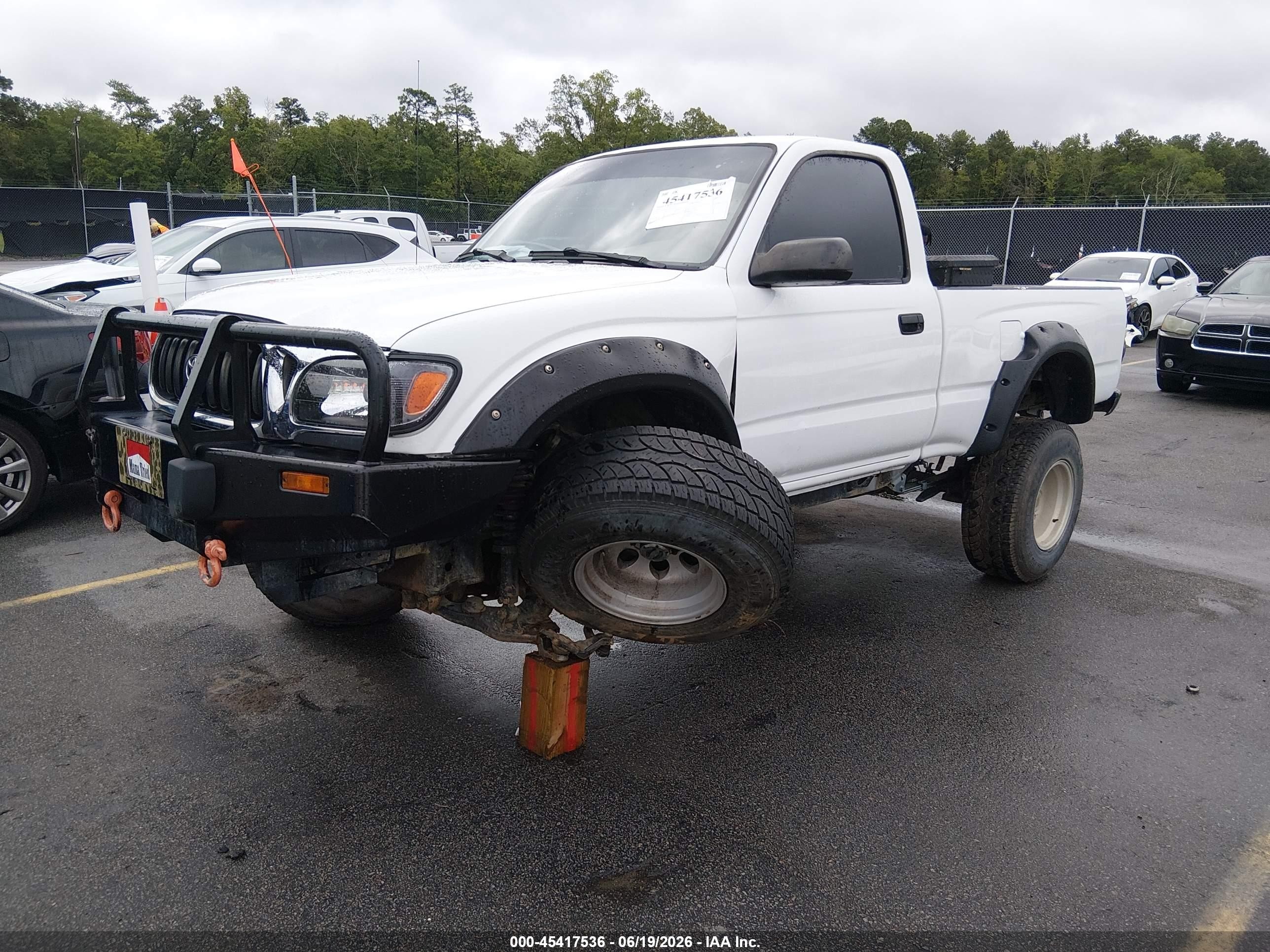 2002 Toyota Tacoma   Белый vin: 5TEPM62N12Z020310
