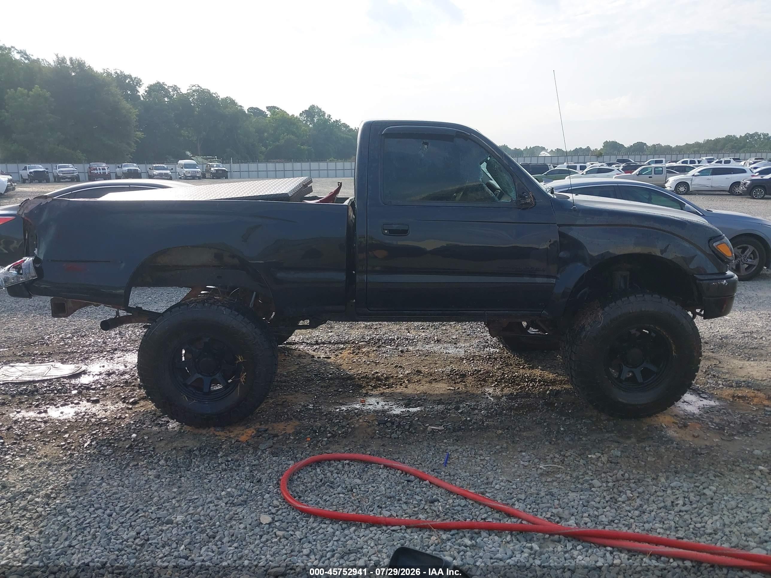 2004 Toyota Tacoma   Black vin: 5TEPM62N24Z379040
