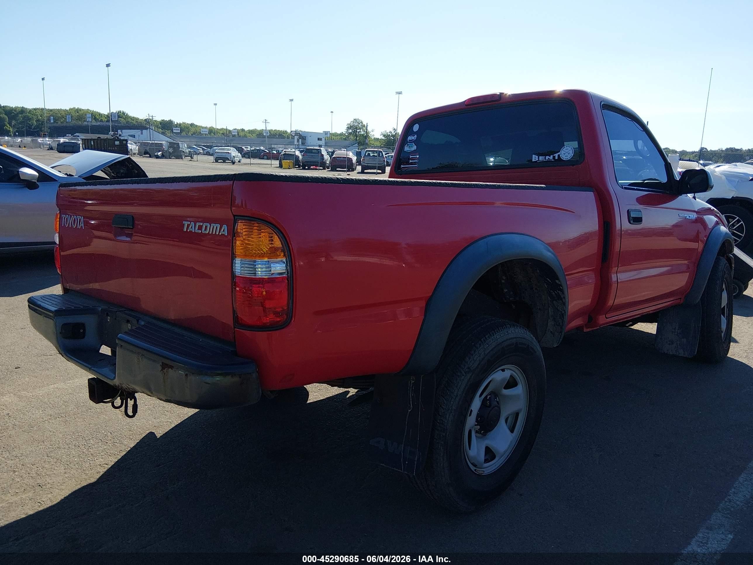 2001 Toyota Tacoma   Red vin: 5TEPM62N31Z750153