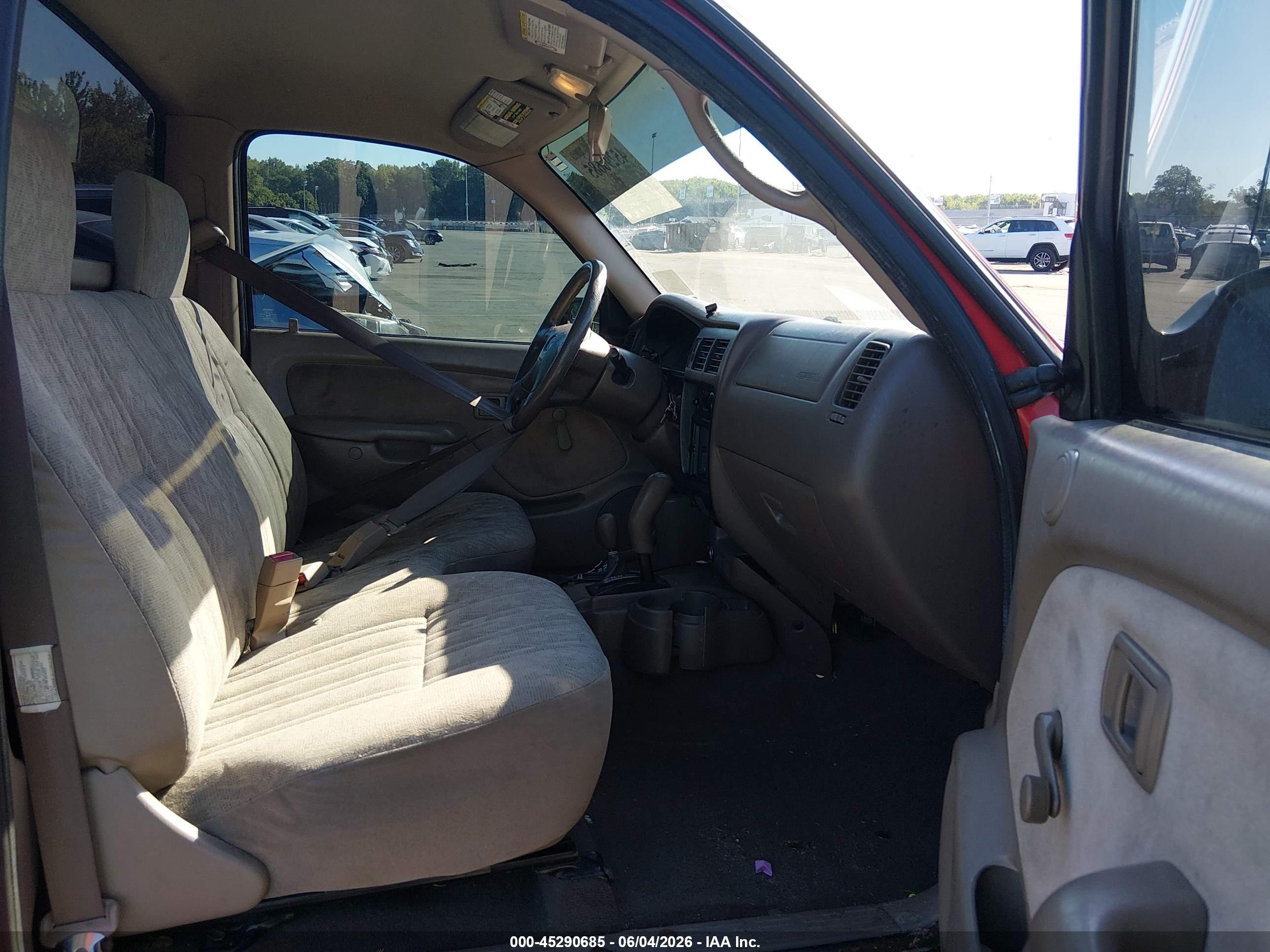 2001 Toyota Tacoma   Red vin: 5TEPM62N31Z750153
