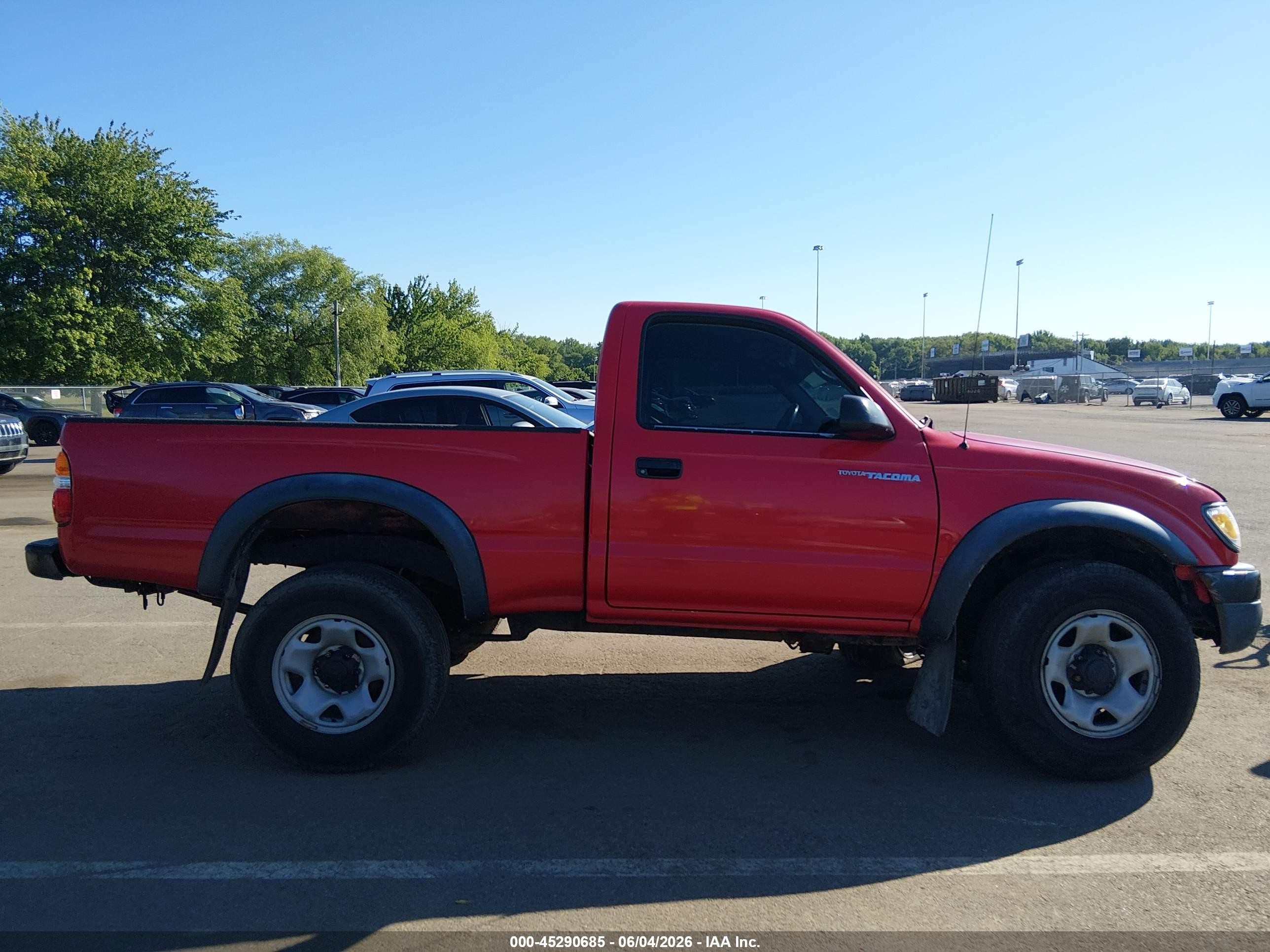 2001 Toyota Tacoma   Red vin: 5TEPM62N31Z750153
