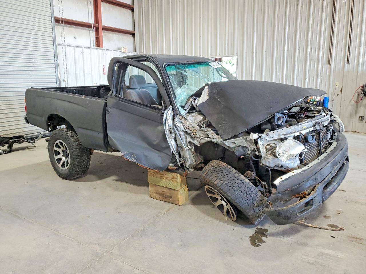 2002 Toyota Tacoma Base Black vin: 5TEPM62N42Z028630