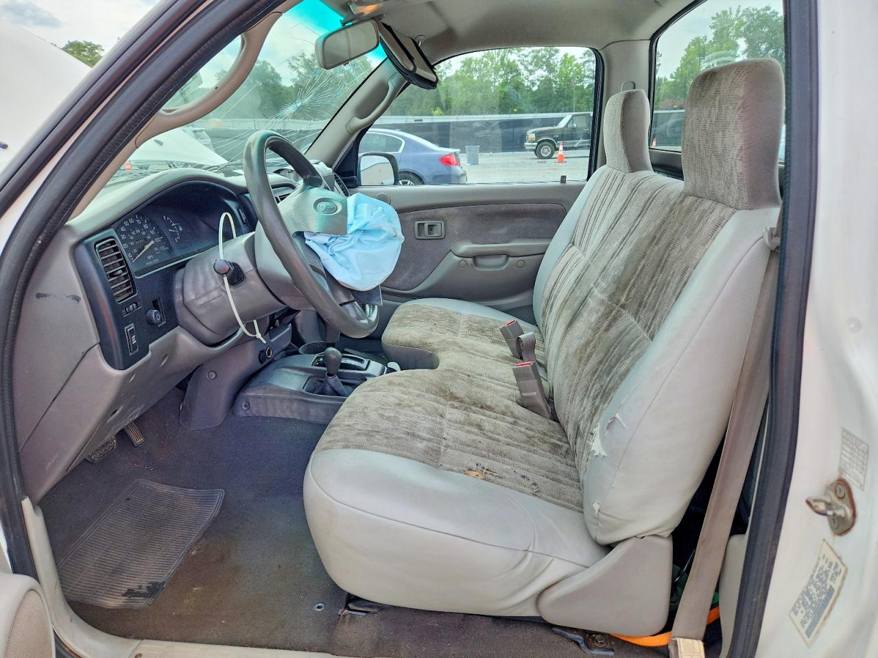 2002 Toyota Tacoma Base Белый vin: 5TEPM62N52Z009729