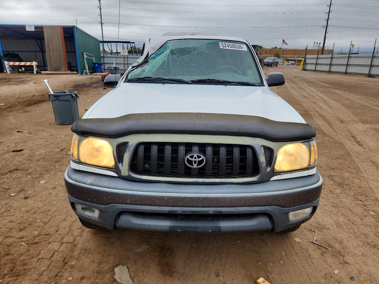 2002 Toyota Tacoma Base White vin: 5TEPM62N52Z041404