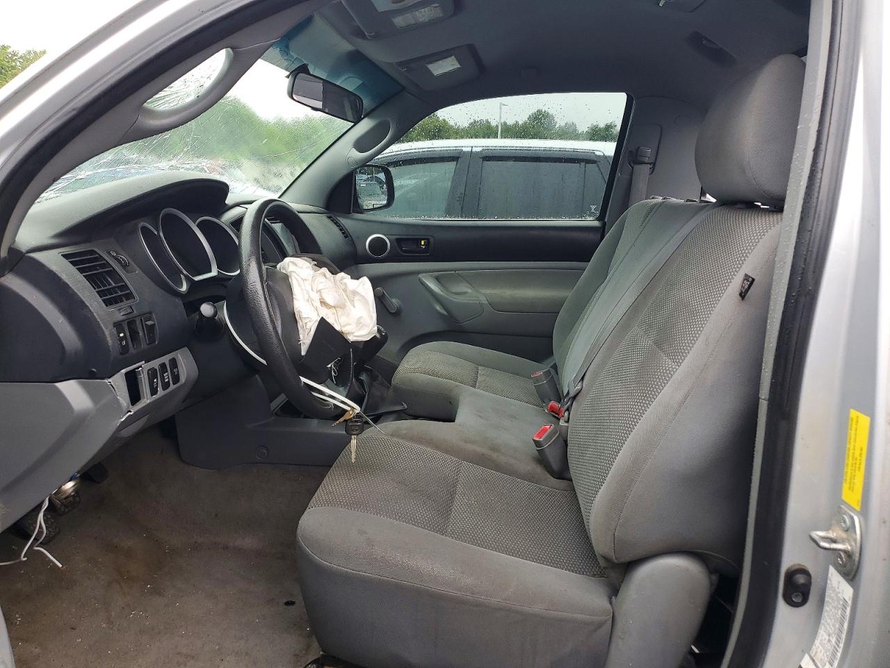 2009 Toyota Tacoma Base Silver vin: 5TEPX42N09Z615042