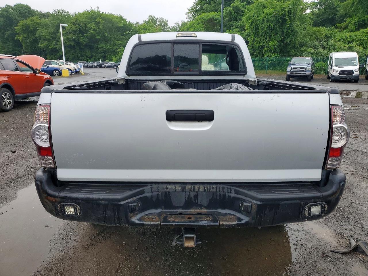 2009 Toyota Tacoma Base Silver vin: 5TEPX42N09Z615042