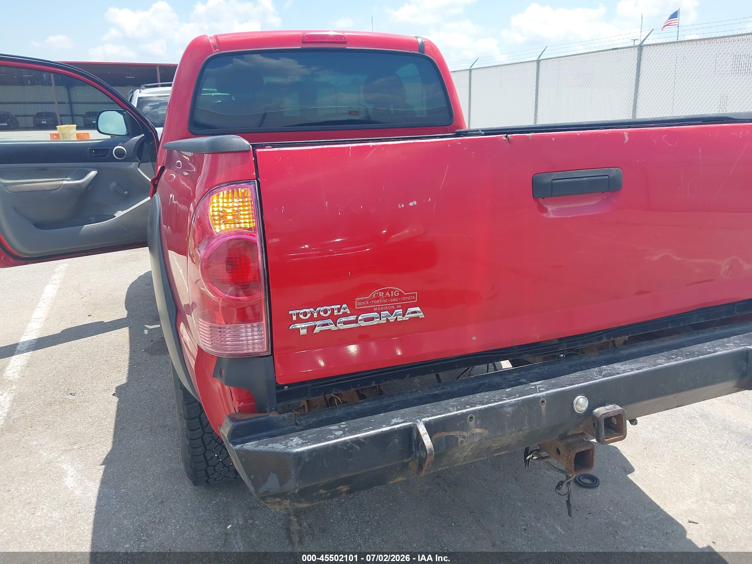 2007 Toyota Tacoma   Red vin: 5TEPX42N37Z444512