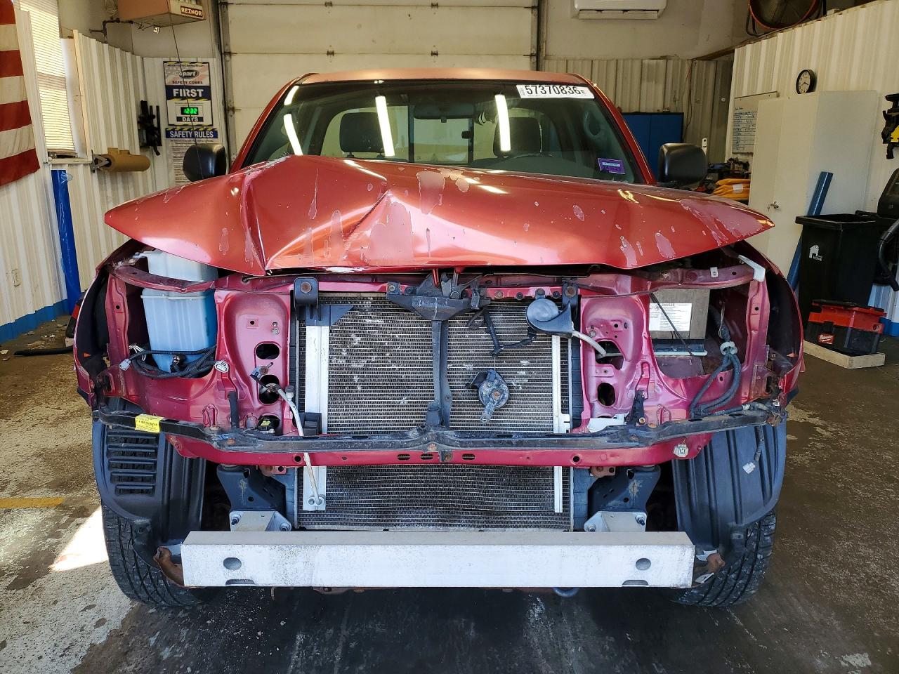 2005 Toyota Tacoma Base Red vin: 5TEPX42N45Z130252