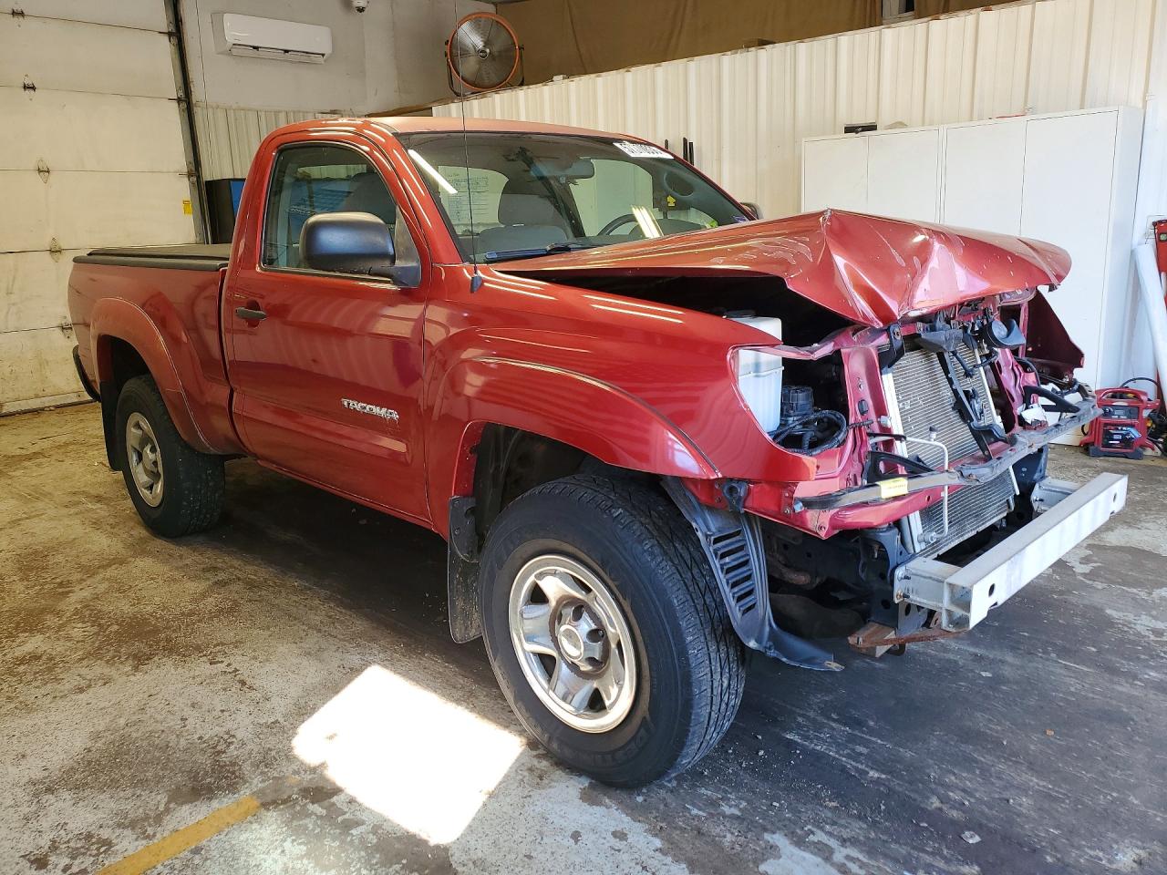 2005 Toyota Tacoma Base Red vin: 5TEPX42N45Z130252
