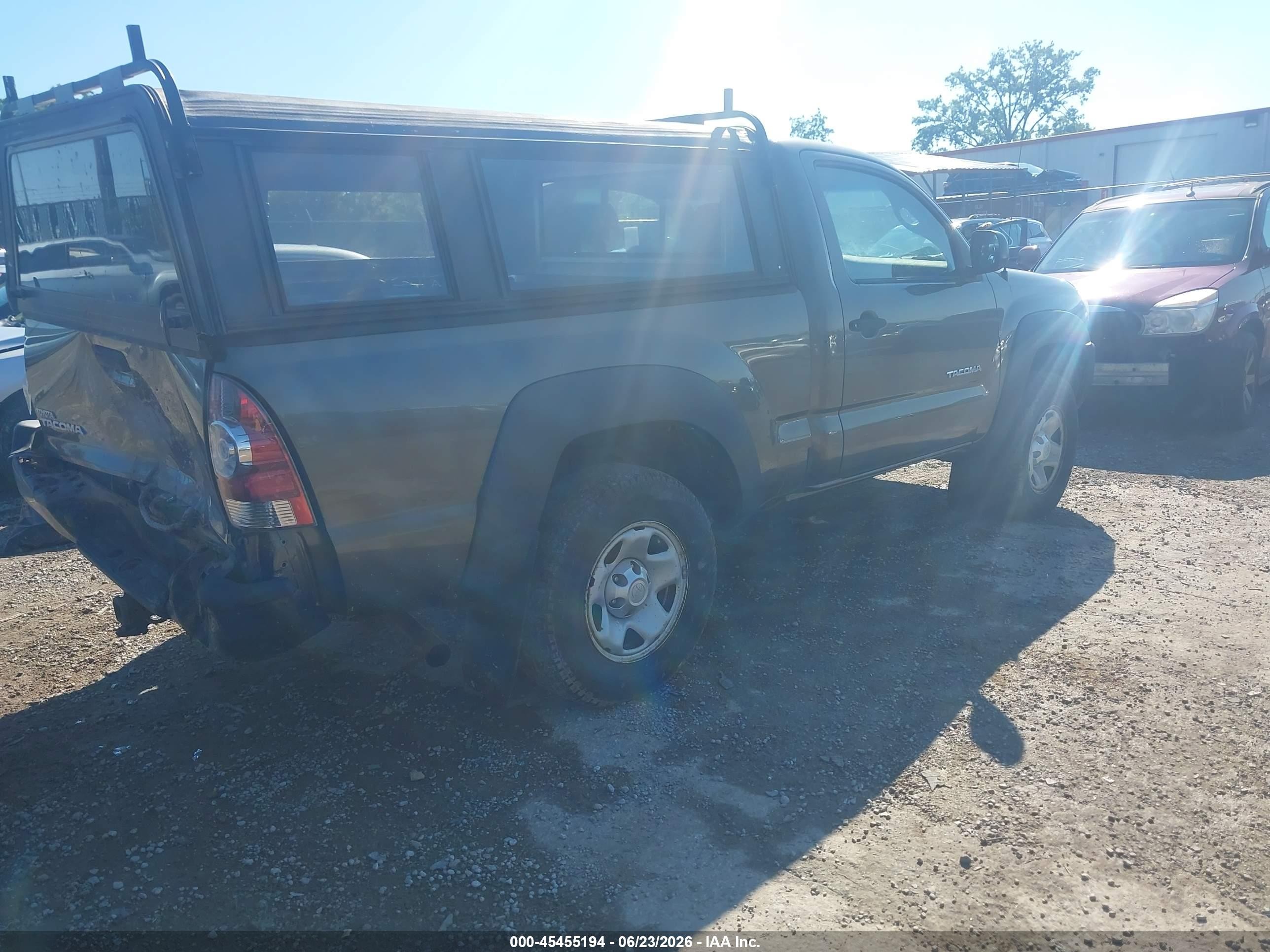 2009 Toyota Tacoma   Pewter vin: 5TEPX42N79Z652900