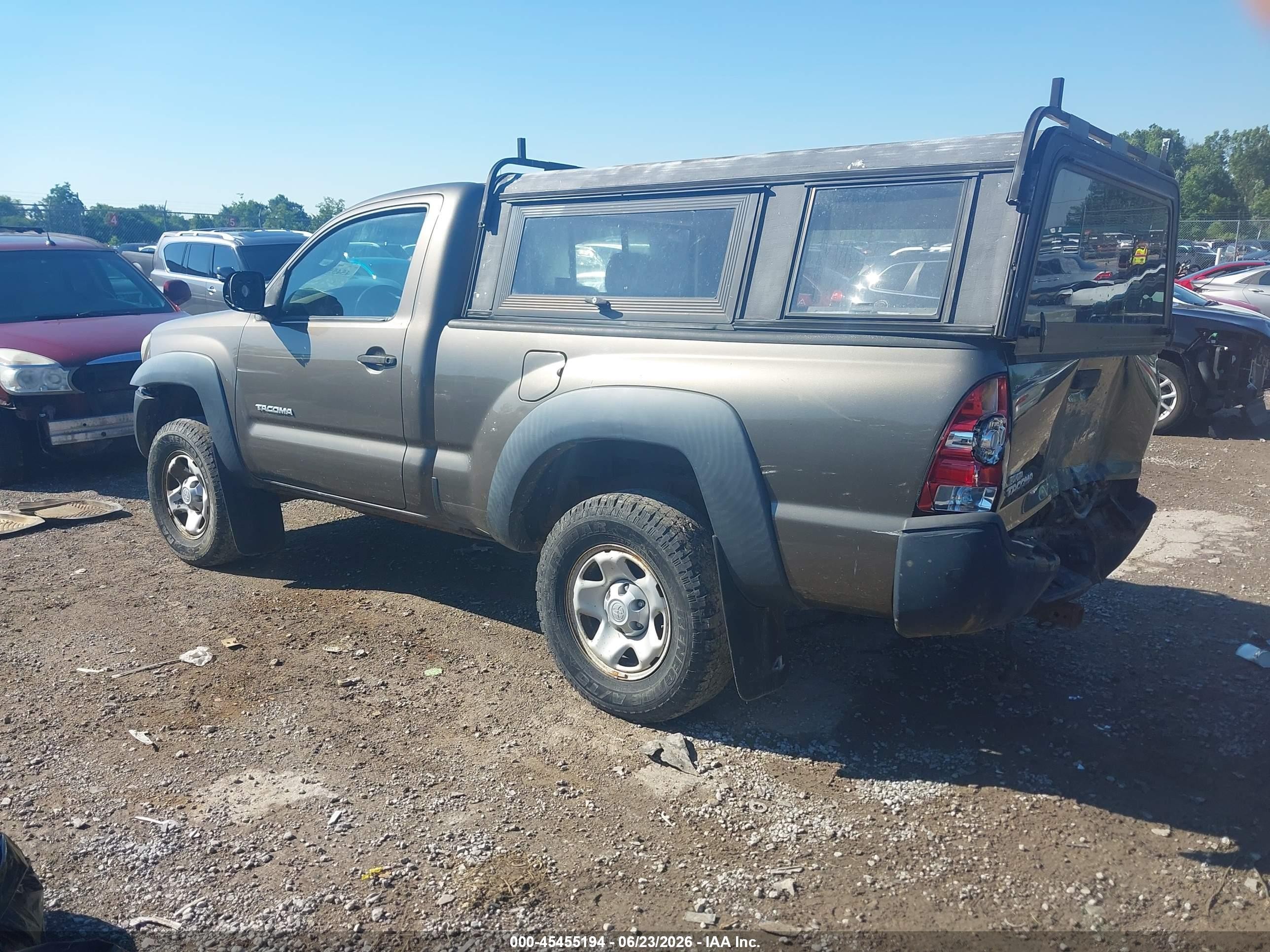 2009 Toyota Tacoma   Pewter vin: 5TEPX42N79Z652900