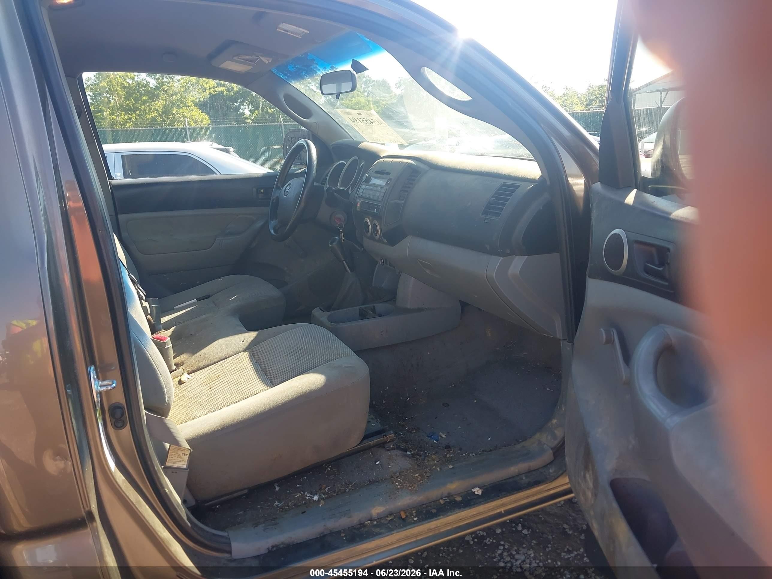 2009 Toyota Tacoma   Pewter vin: 5TEPX42N79Z652900