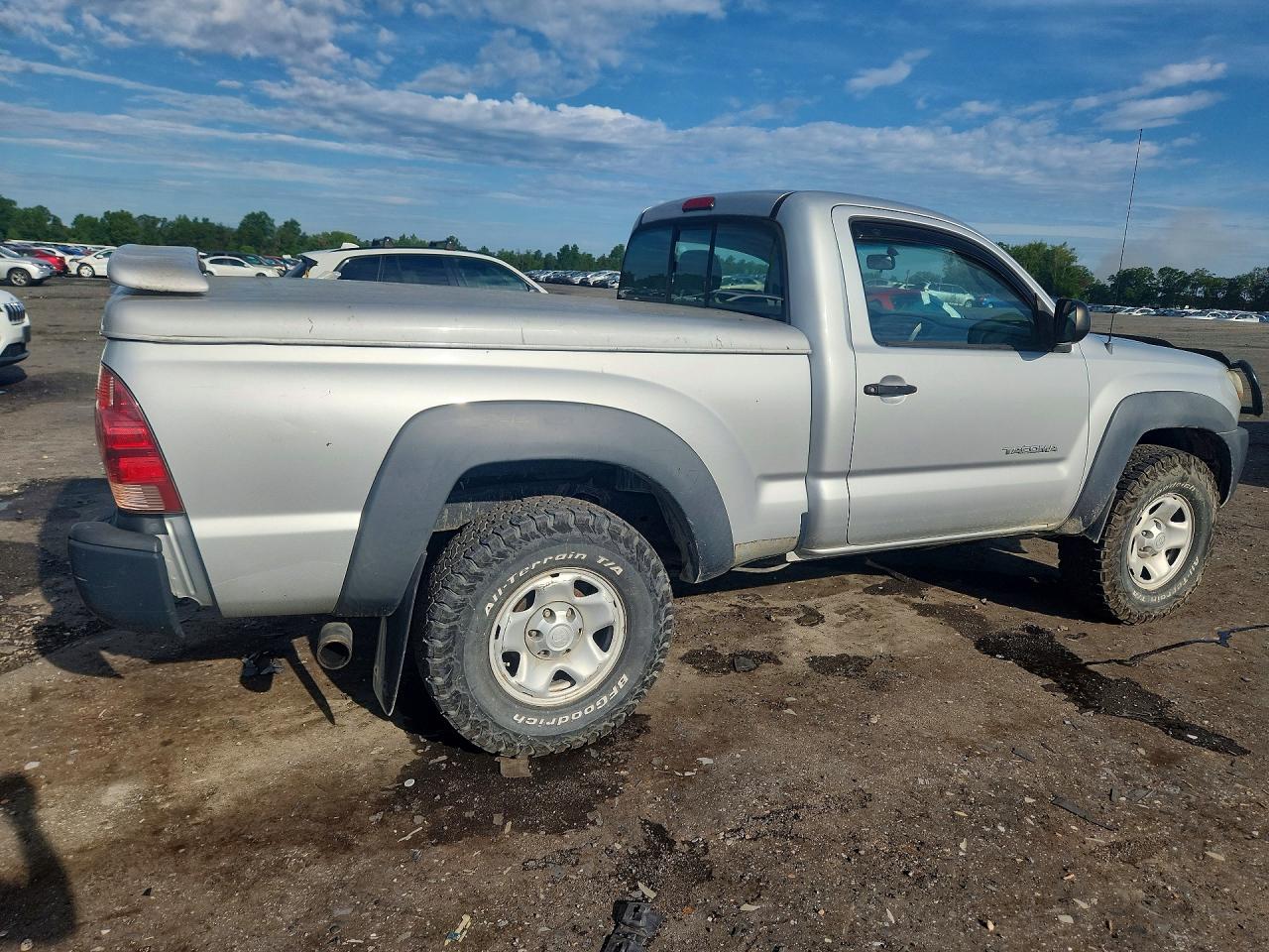 2007 Toyota Tacoma Base Silver vin: 5TEPX42N97Z331678