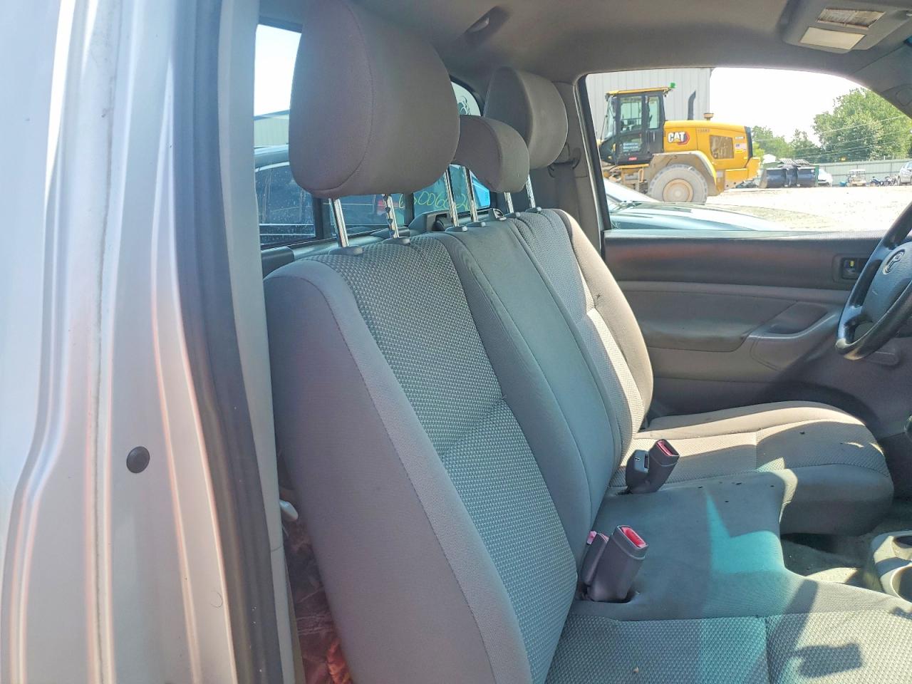 2006 Toyota Tacoma Base Silver vin: 5TEPX42NX6Z224153
